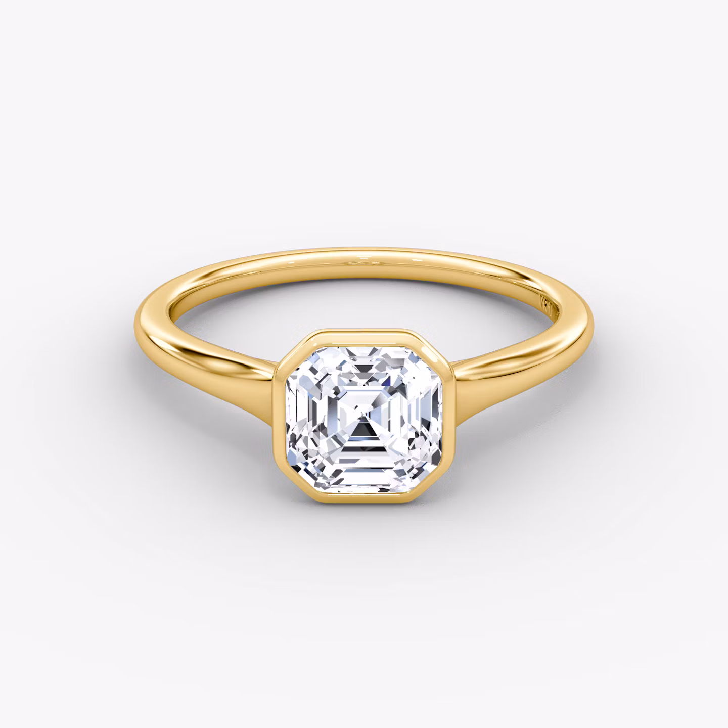The Flat Edge Bezel Asscher | Yellow Gold