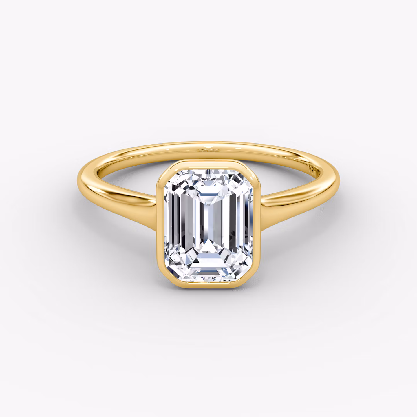 The Flat Edge Bezel Emerald | Yellow Gold