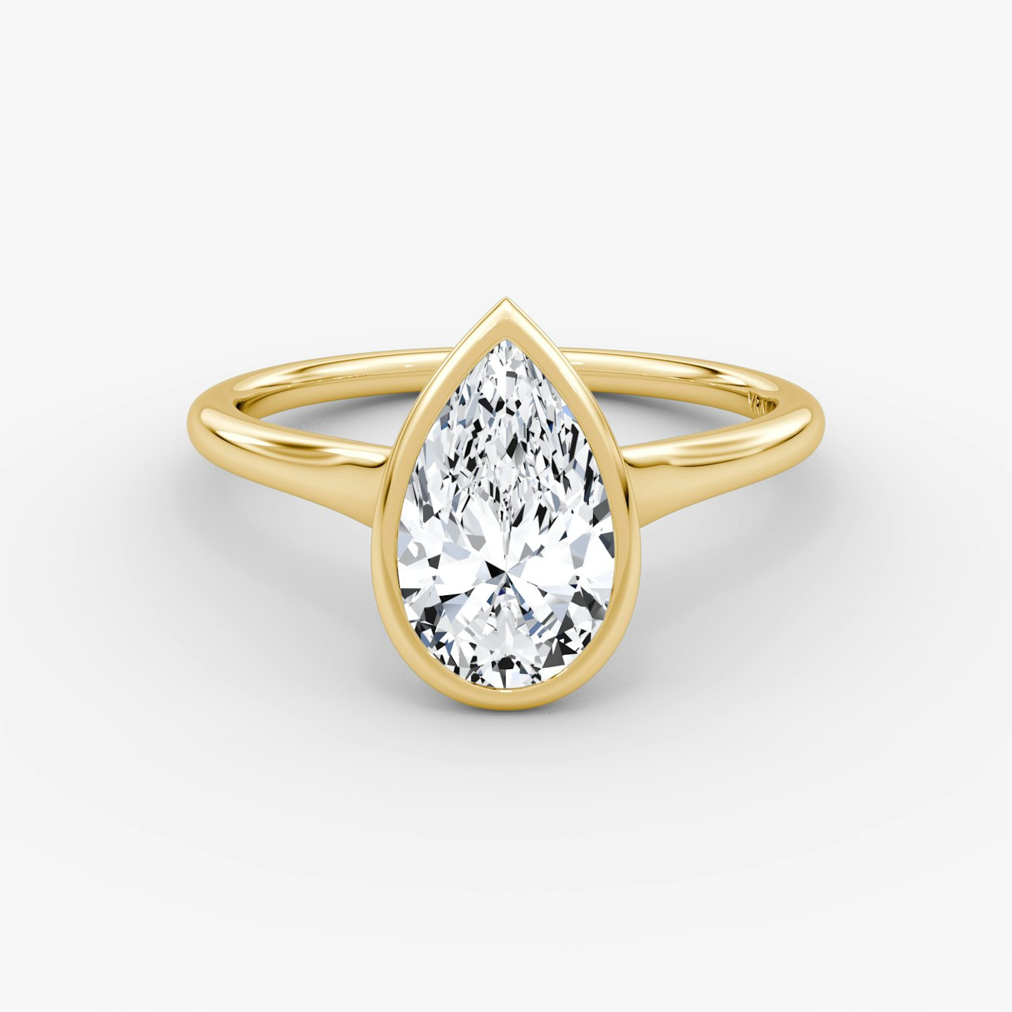 The Flat Edge Bezel | Pear | 18k | Yellow Gold | bandAccent: Plain | diamondOrientation: vertical | caratWeight: other