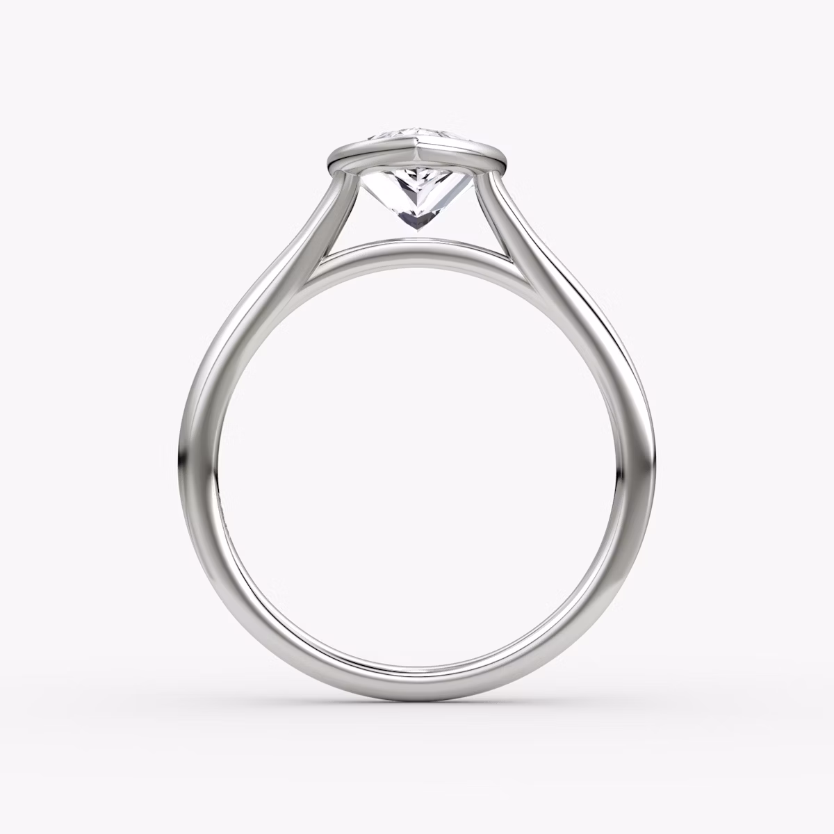 The Flat Edge Bezel | Pear | 18k | White Gold | bandAccent: Plain | diamondOrientation: vertical | caratWeight: other
