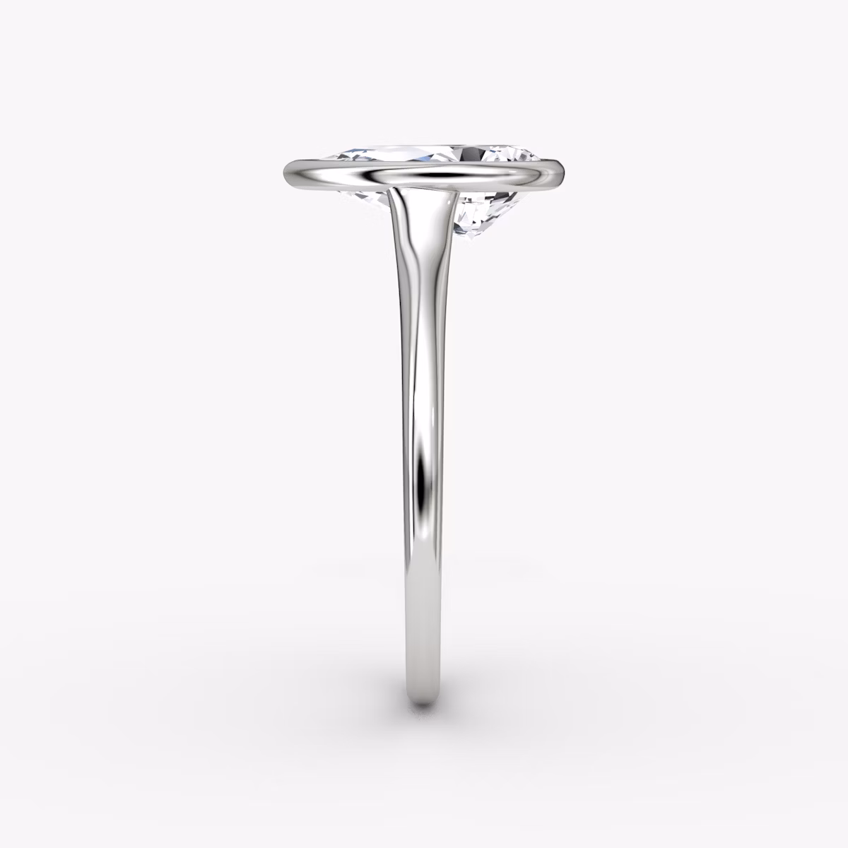 The Flat Edge Bezel | Pear | 18k | White Gold | bandAccent: Plain | diamondOrientation: vertical | caratWeight: other