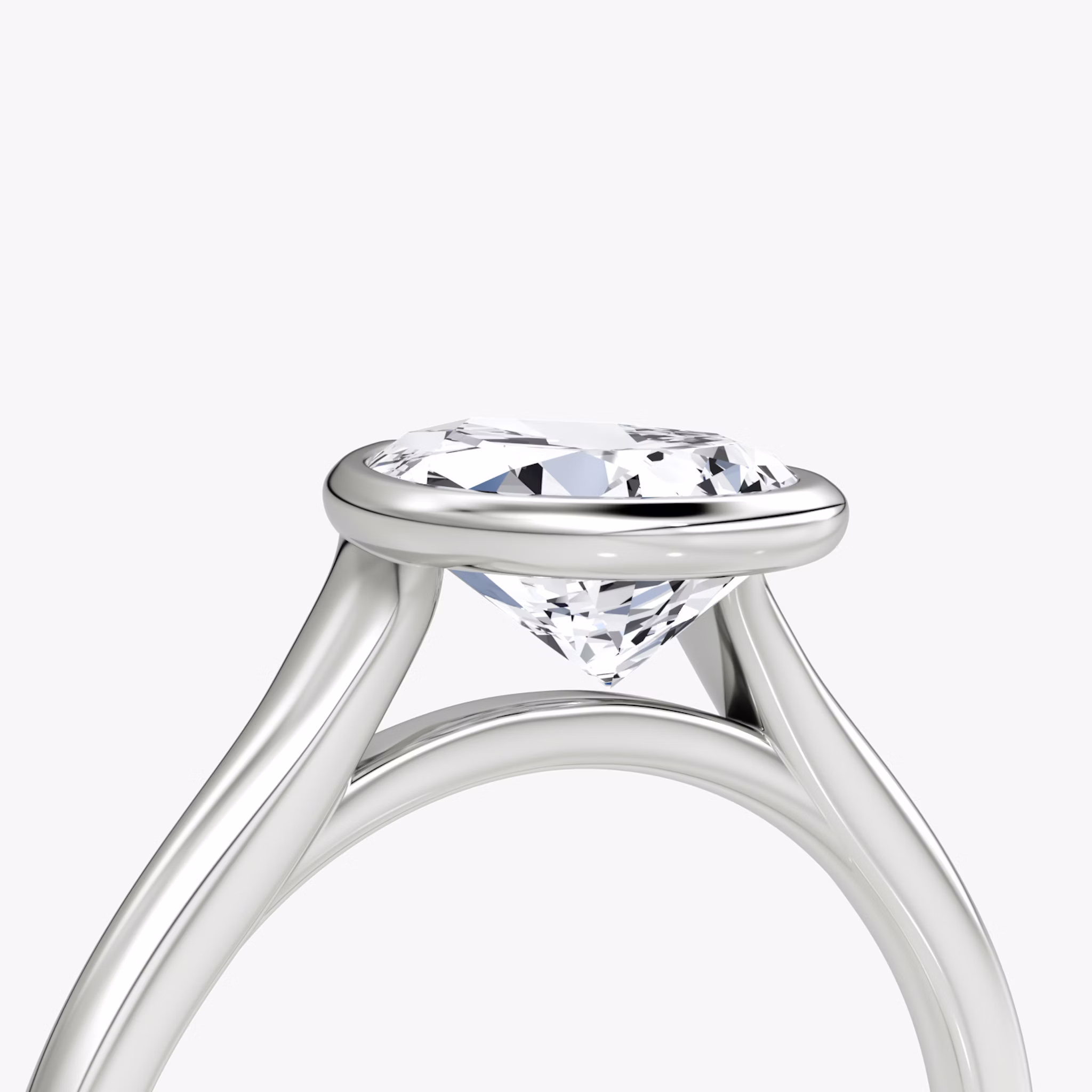 The Flat Edge Bezel | Pear | 18k | White Gold | bandAccent: Plain | diamondOrientation: vertical | caratWeight: other