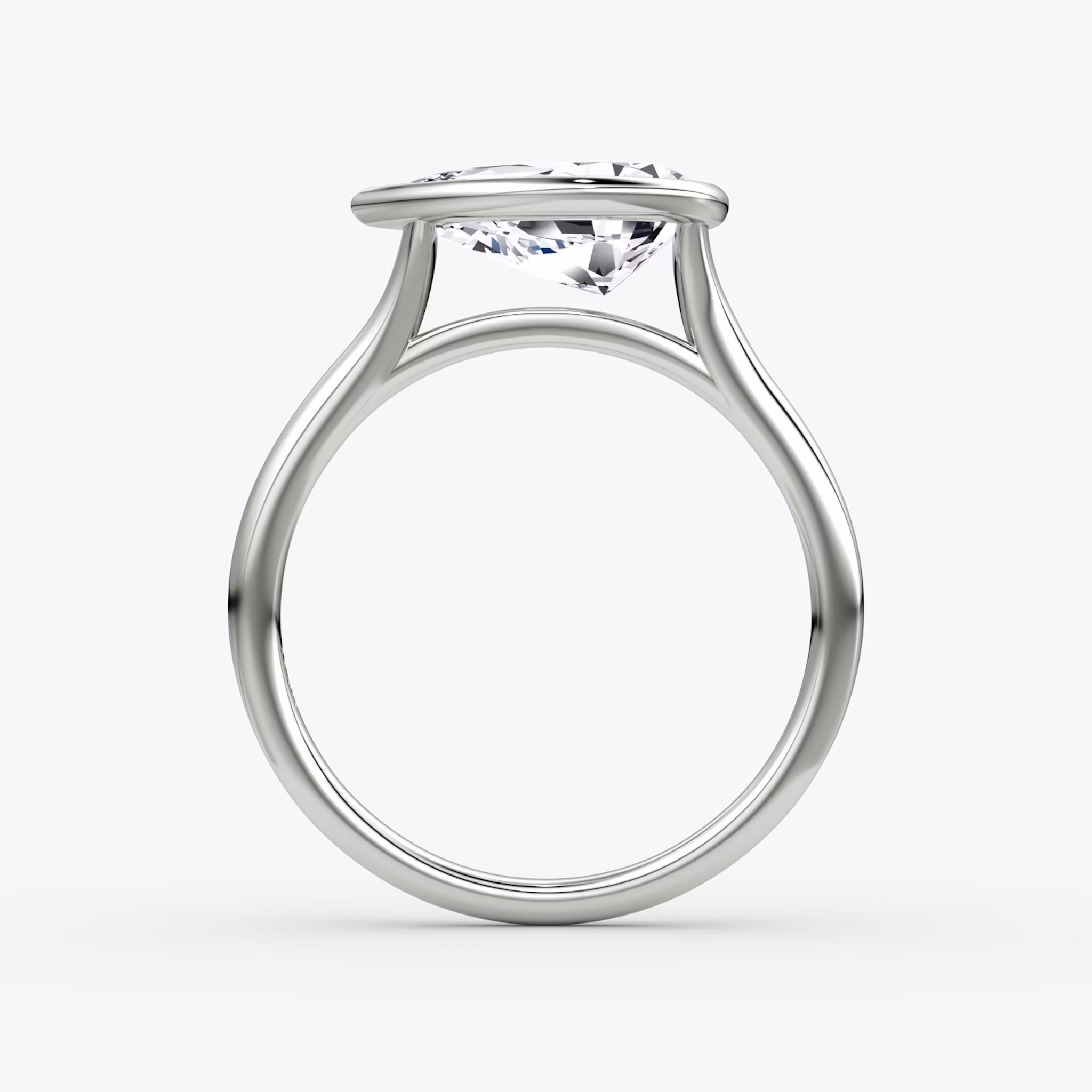 The Flat Edge Bezel | Pear | 18k | White Gold | bandAccent: Plain | diamondOrientation: horizontal | caratWeight: other