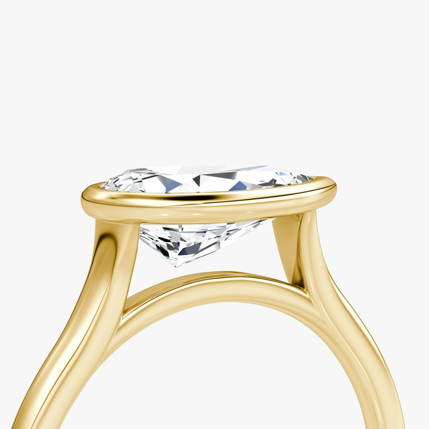 Flat Edge Bezel | Tropfen | 18k | Gelbgold | bandAccent: Ohne Pavé-Besatz | diamondOrientation: horizontal | caratWeight: other