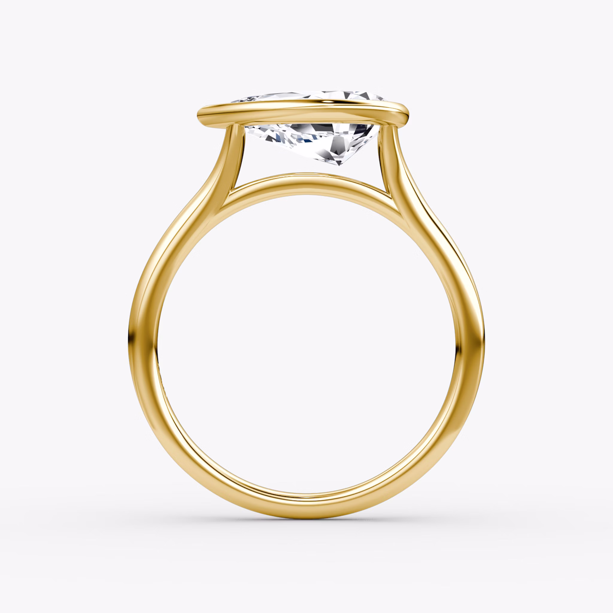 The Flat Edge Bezel | Pear | 18k | Yellow Gold | bandAccent: Plain | diamondOrientation: horizontal | caratWeight: other