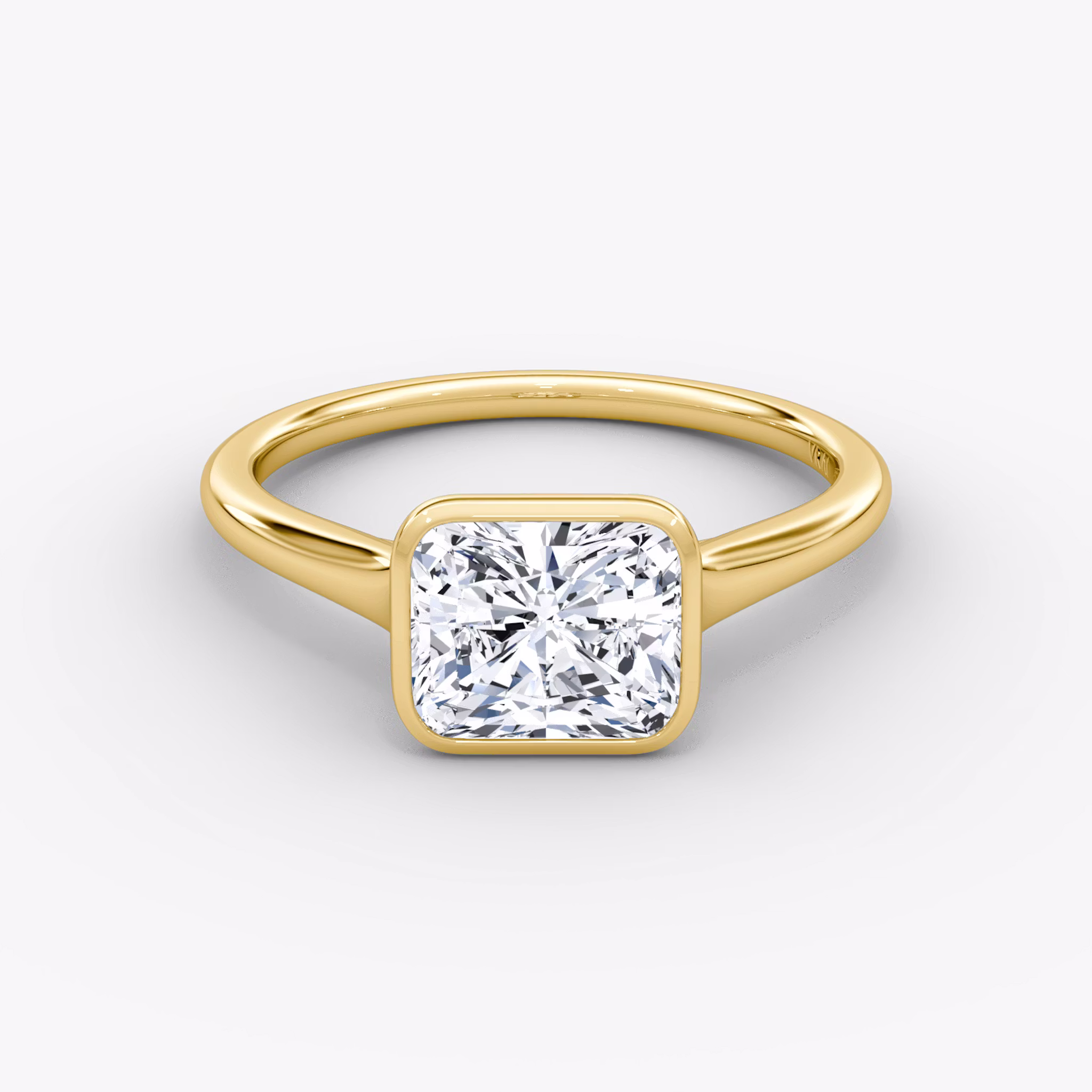 The Flat Edge Bezel Radiant | Yellow Gold