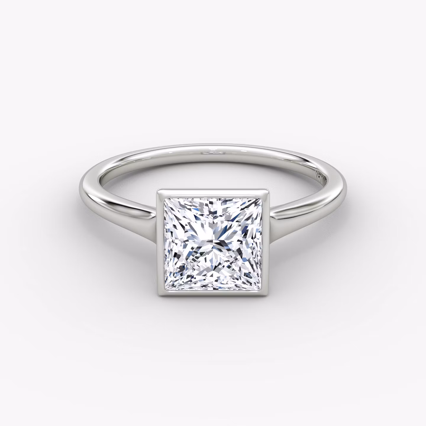 The Flat Edge Bezel Princess | Platinum