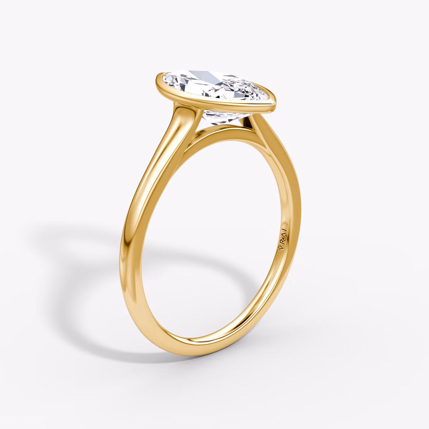 The Flat Edge Bezel | Marquise | 18k | Yellow Gold | bandAccent: Plain | diamondOrientation: vertical | caratWeight: other
