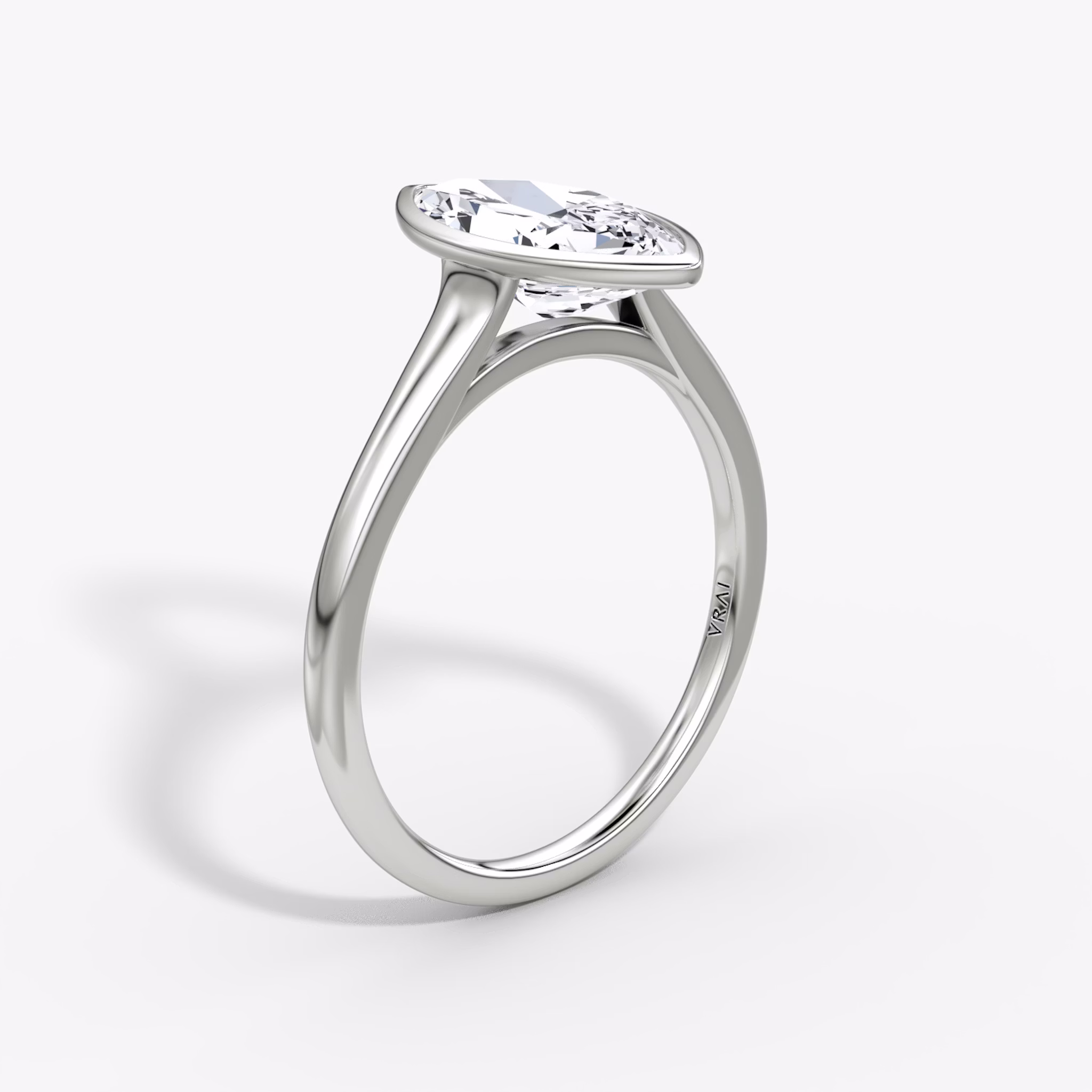 The Flat Edge Bezel | Marquise | 18k | White Gold | bandAccent: Plain | diamondOrientation: vertical | caratWeight: other