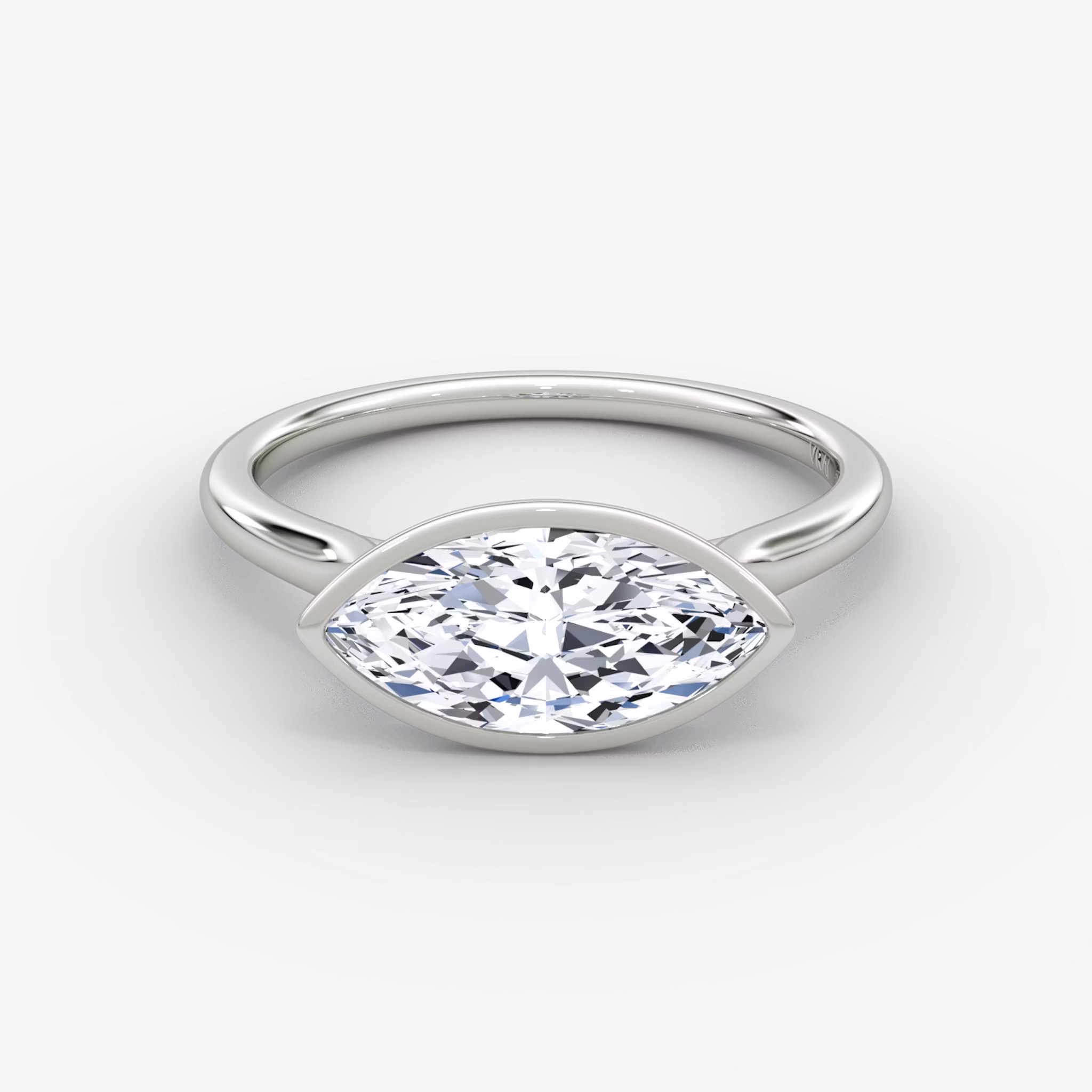 The Flat Edge Bezel Marquise | White Gold