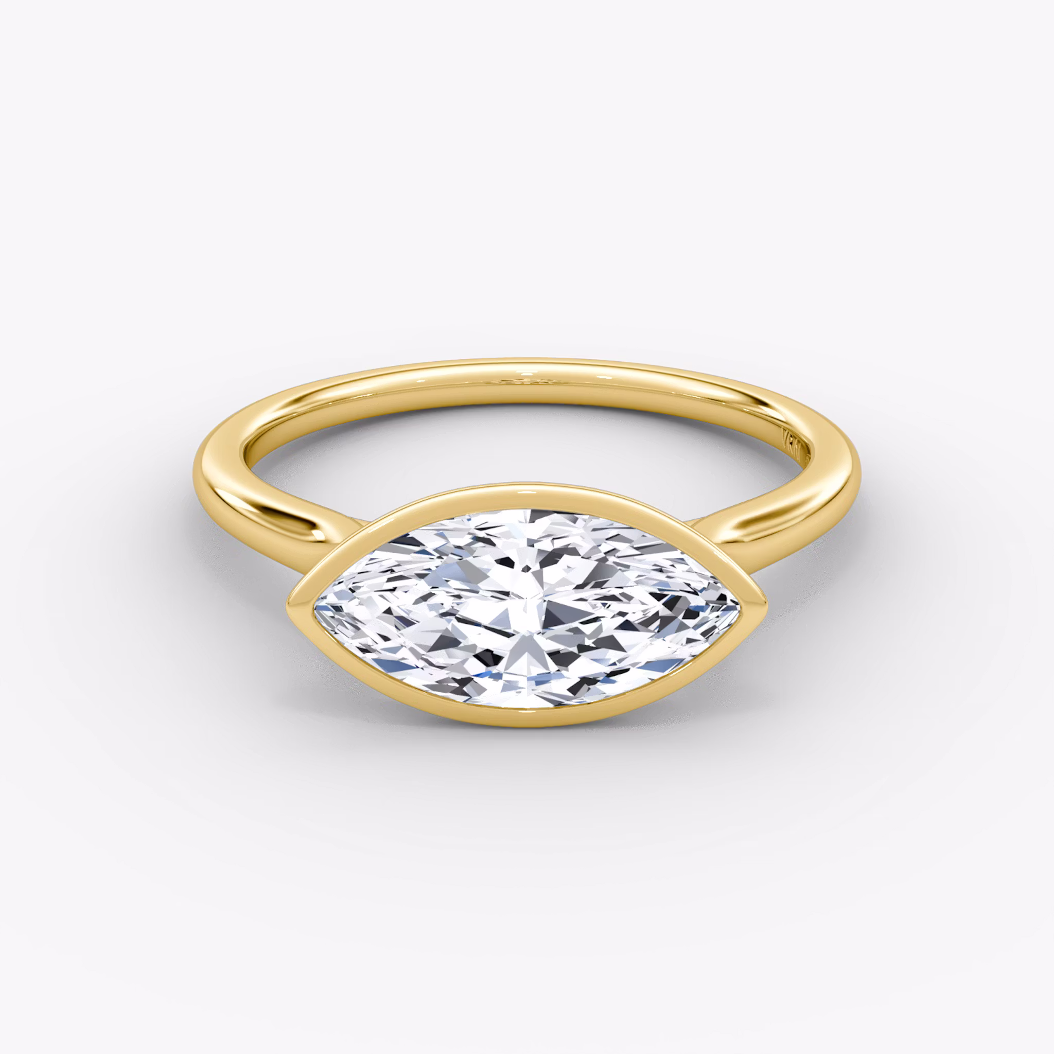 Flat Edge Bezel Marquise | Yellow Gold