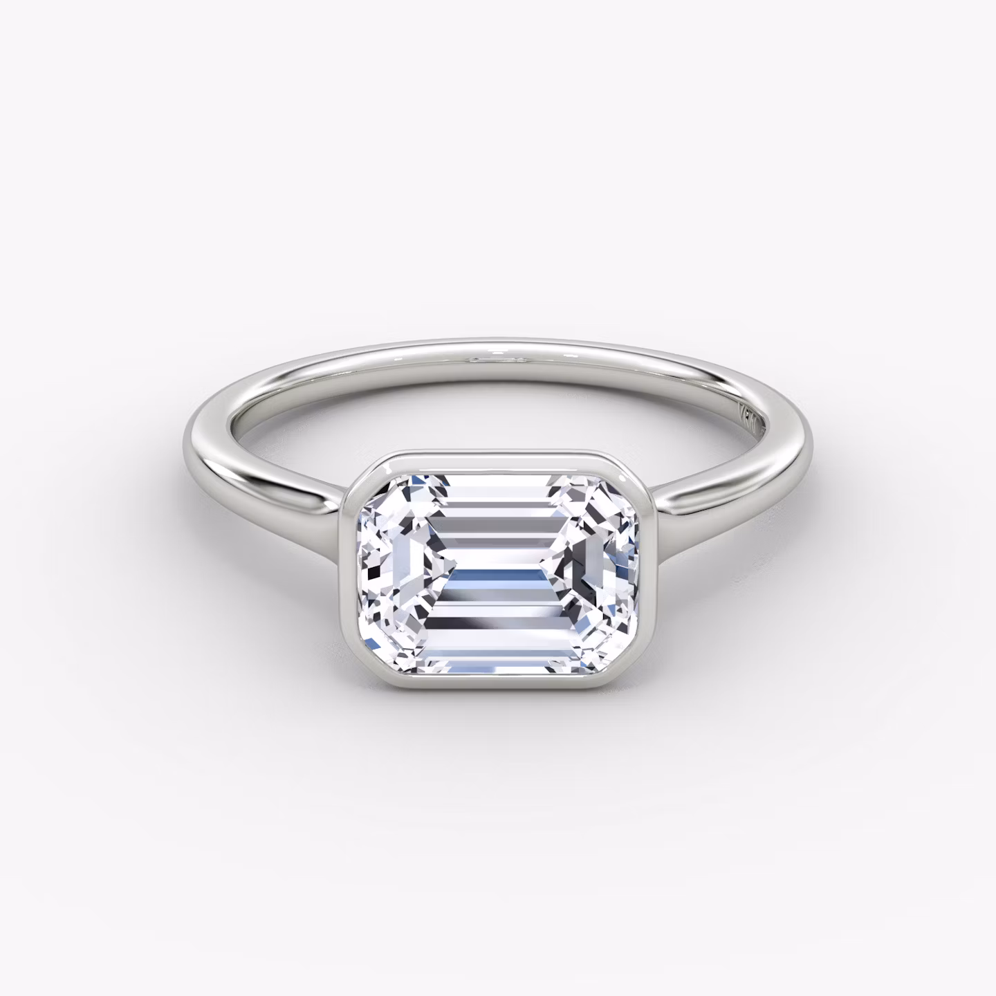 The Flat Edge Bezel Emerald | White Gold