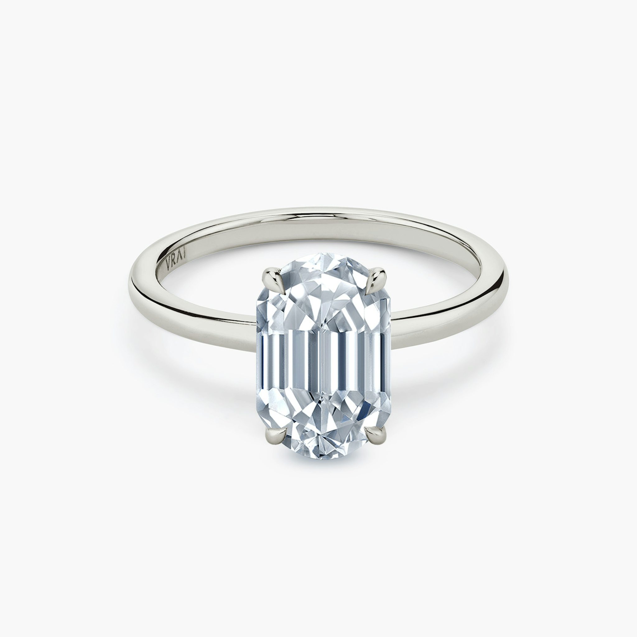 The Signature | Fusion | Platinum | bandAccent: Plain | bandWidth: standard | excludeFromFeed: null | hiddenHalo: no | diamondOrientation: vertical | caratWeight: other