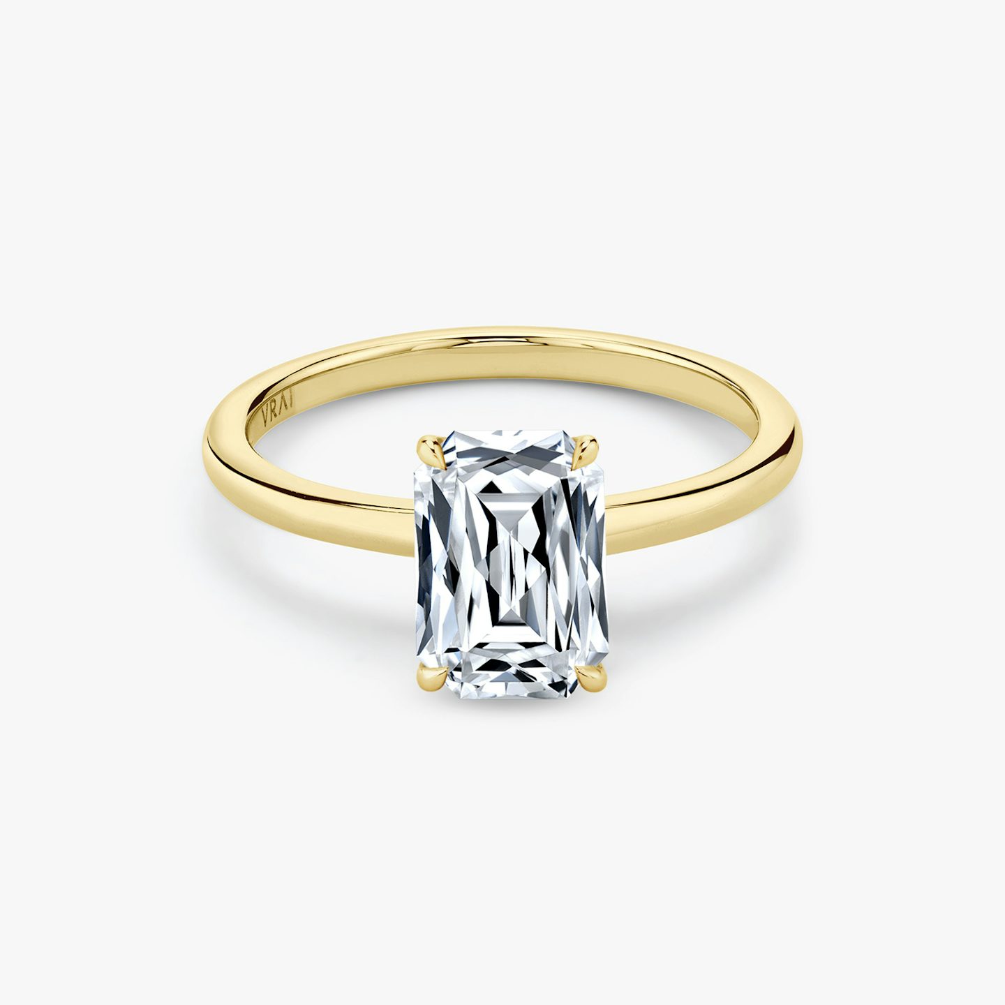 The Signature | Felix | 18k | Yellow Gold | bandAccent: Plain | bandWidth: standard | excludeFromFeed: null | hiddenHalo: no | diamondOrientation: vertical | caratWeight: other