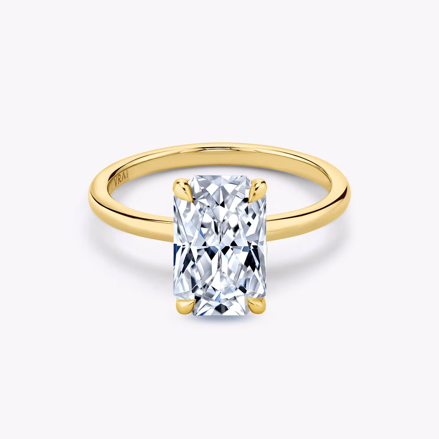 The Signature Brilliant Emerald | Yellow Gold