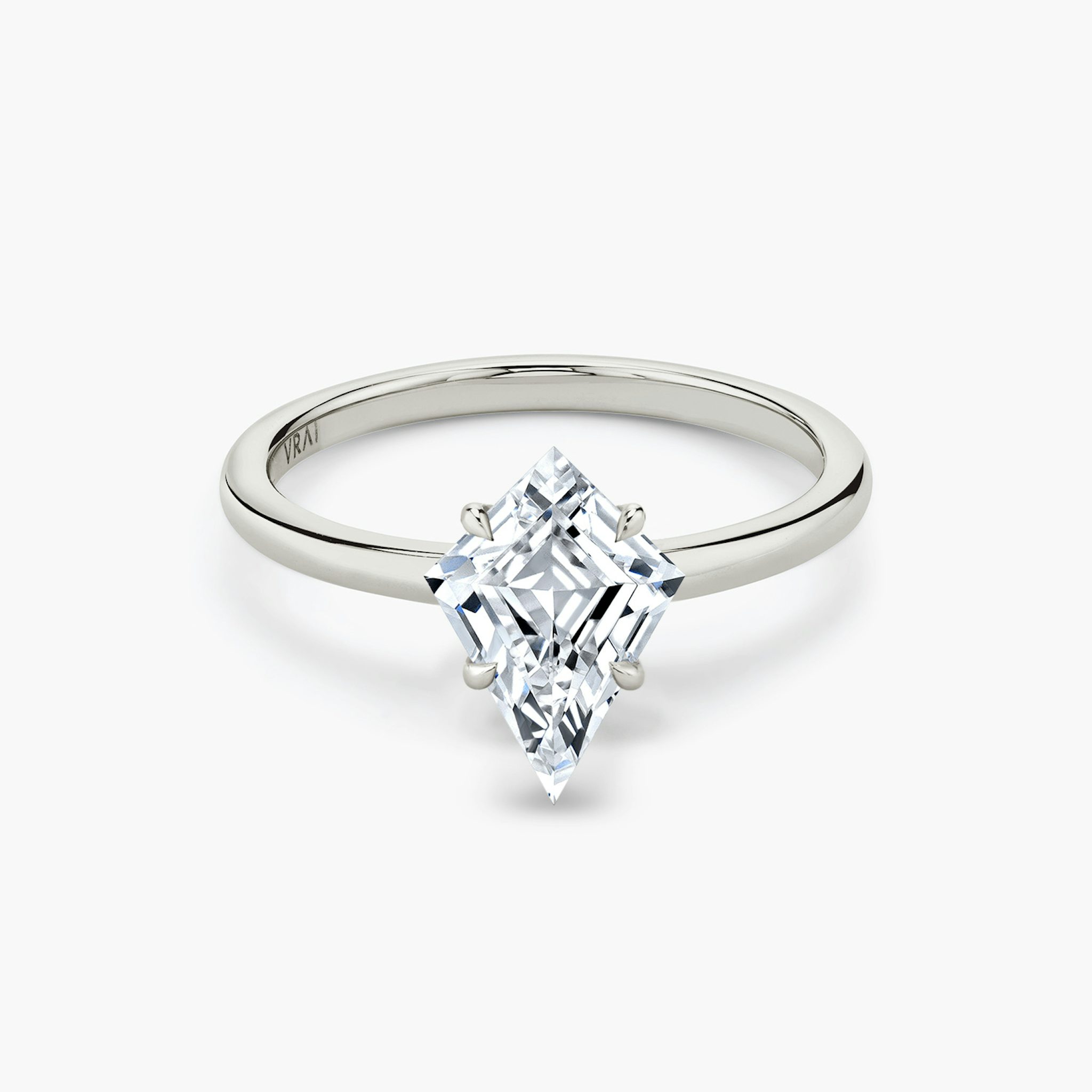 The Signature | Kite | Platinum | bandAccent: Plain | bandWidth: standard | excludeFromFeed: null | hiddenHalo: no | diamondOrientation: vertical | caratWeight: other