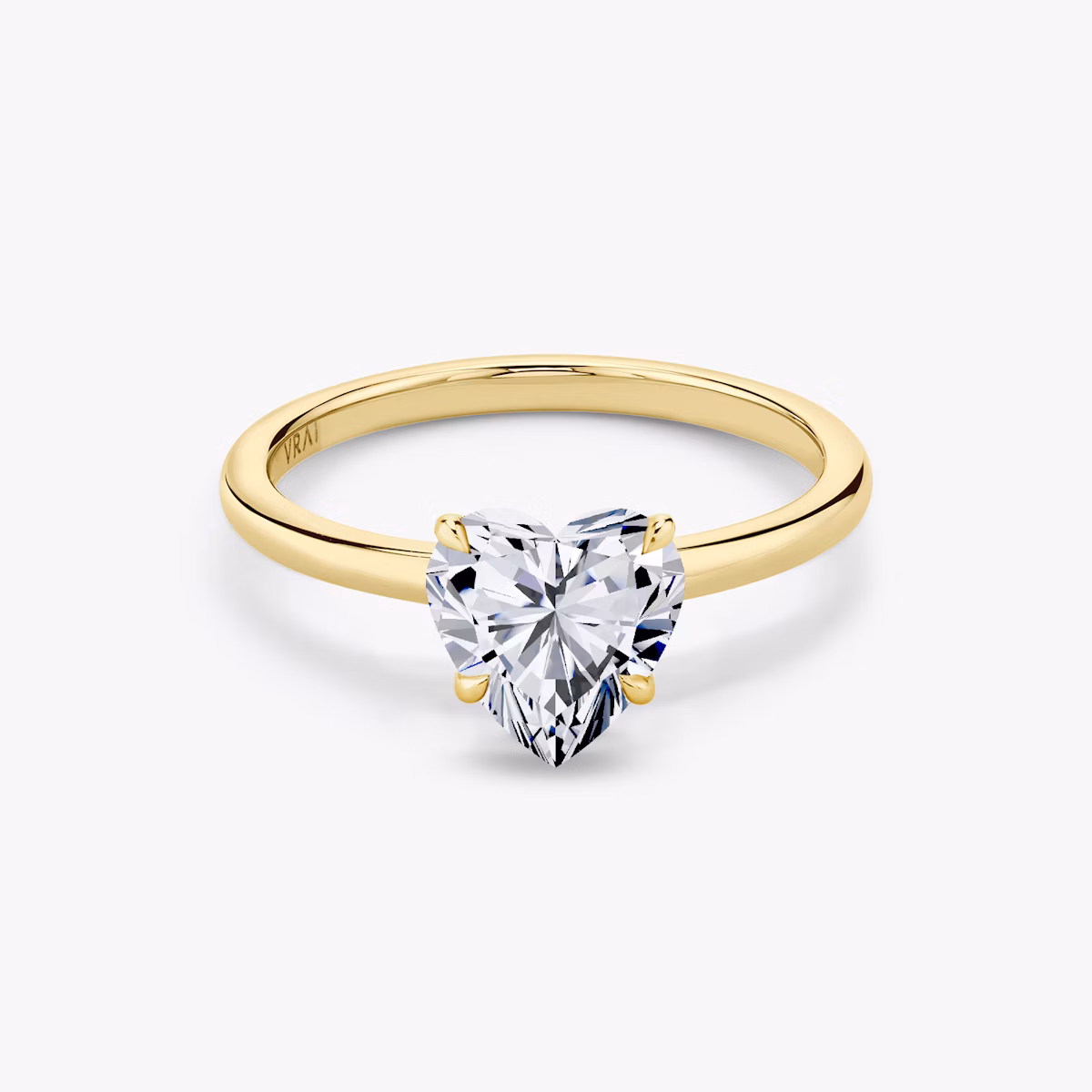 Bague de fiançailles Signature | Cœur | 18k | Or jaune | bandAccent: Simple | bandWidth: standard | excludeFromFeed: null | hiddenHalo: no | diamondOrientation: vertical | caratWeight: other