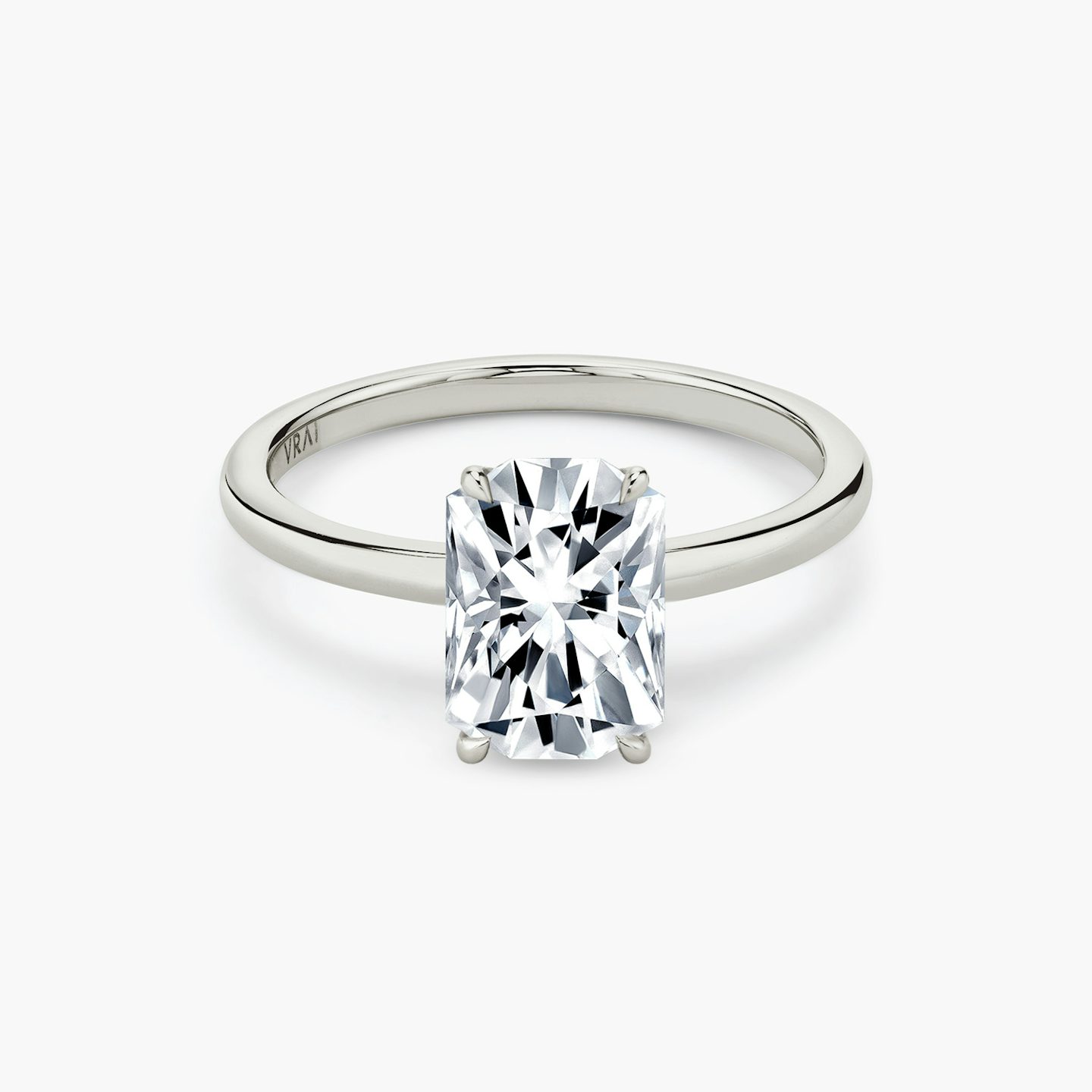 The Signature | Rand | 18k | White Gold | bandAccent: Plain | bandWidth: standard | excludeFromFeed: null | hiddenHalo: no | diamondOrientation: vertical | caratWeight: other