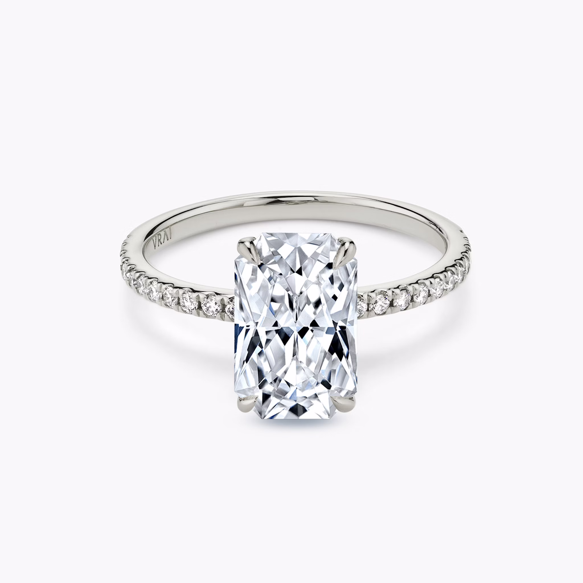 The Signature | Brilliant Emerald | 18k | White Gold | bandAccent: Pavé | bandWidth: standard | excludeFromFeed: null | hiddenHalo: no | diamondOrientation: vertical | caratWeight: other