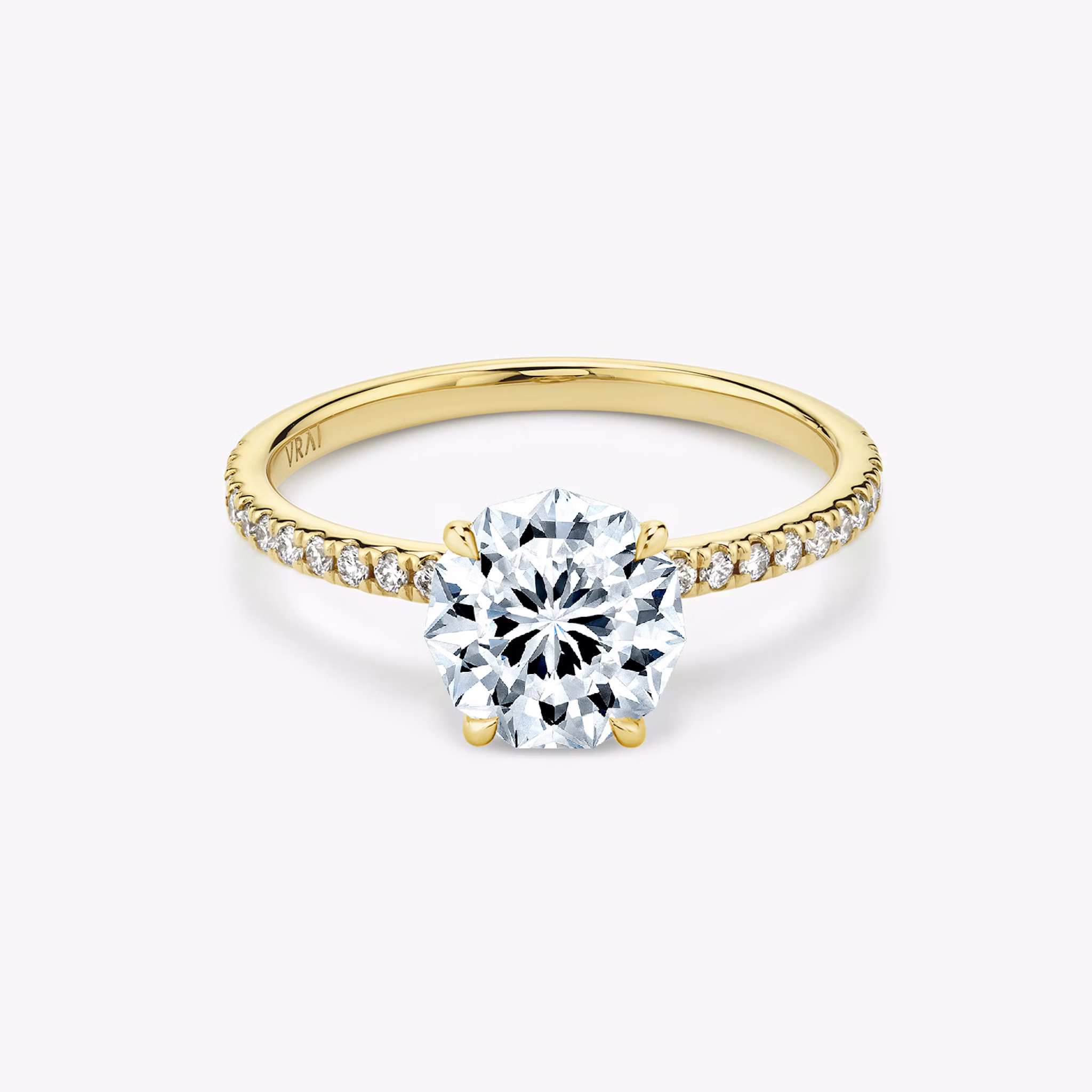 The Signature | Harmonia | 18k | Yellow Gold | bandAccent: Pavé | bandWidth: standard | excludeFromFeed: null | hiddenHalo: no | diamondOrientation: vertical | caratWeight: other