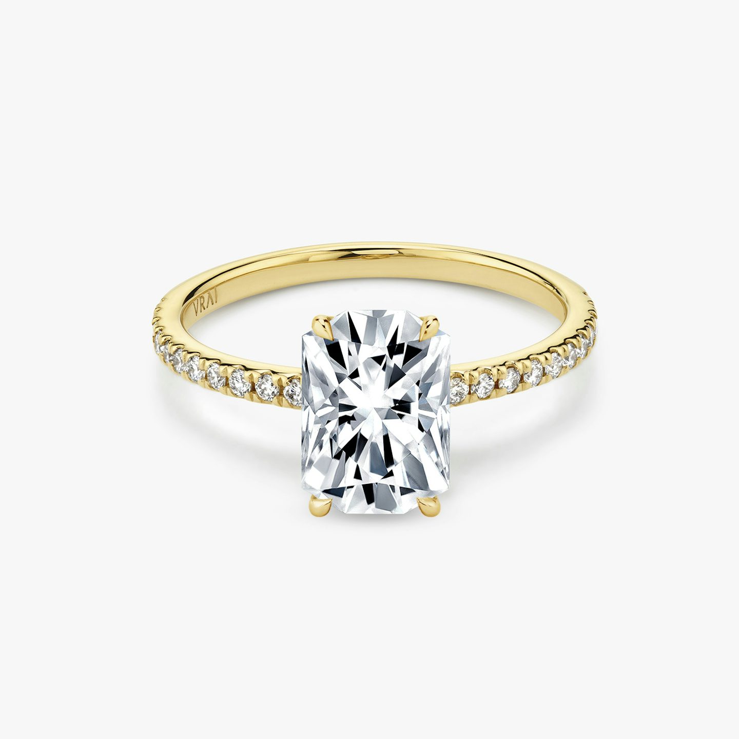 The Signature | Rand | 18k | Yellow Gold | bandAccent: Pavé | bandWidth: standard | excludeFromFeed: null | hiddenHalo: no | diamondOrientation: vertical | caratWeight: other
