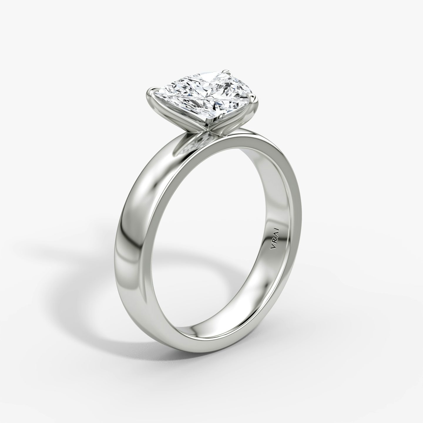 Cigar Band Solitaire | Trillion | 18k | White Gold | bandWidth: 4mm | diamondOrientation: vertical | caratWeight: other