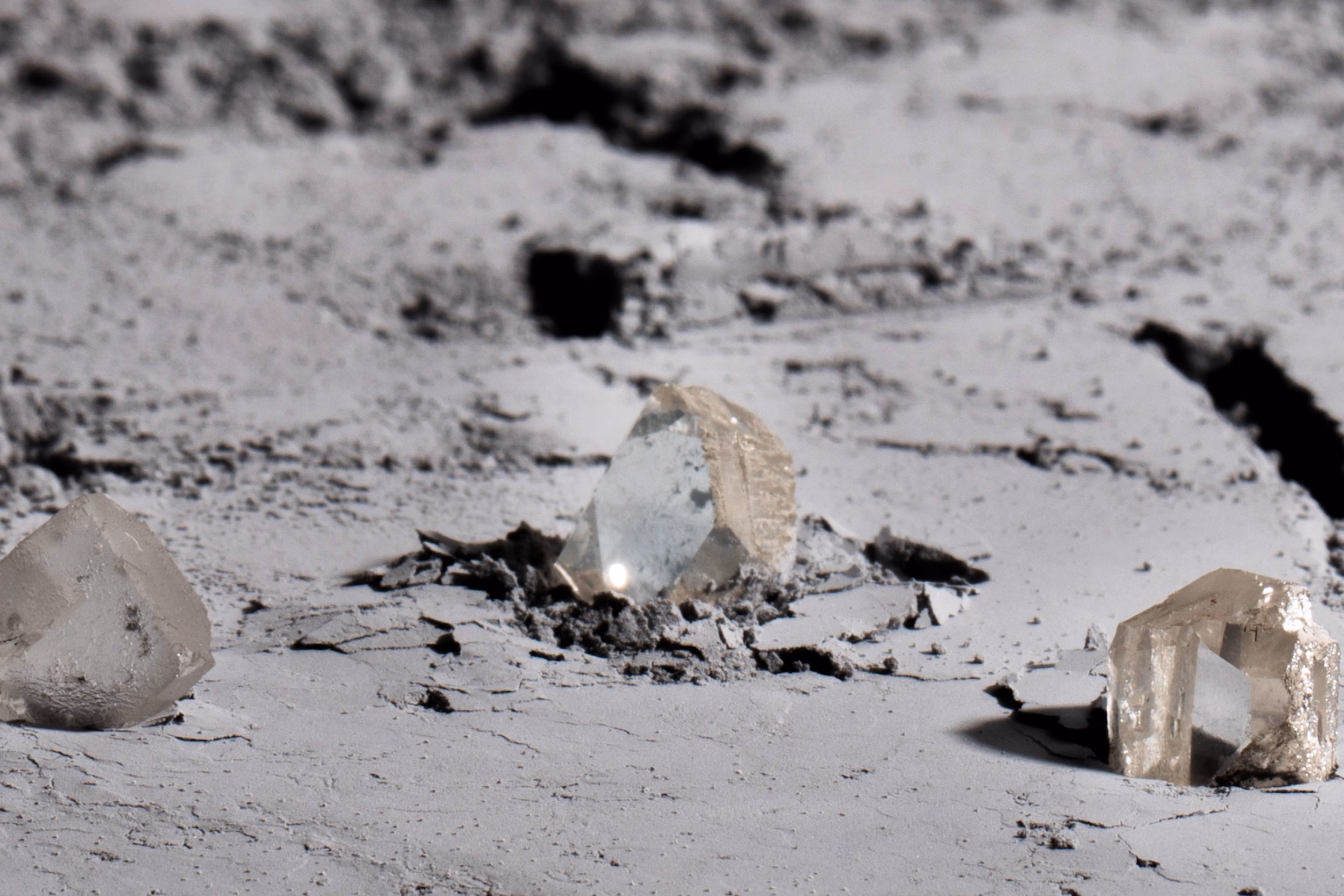 Moissanite vs Lab-Grown Diamonds