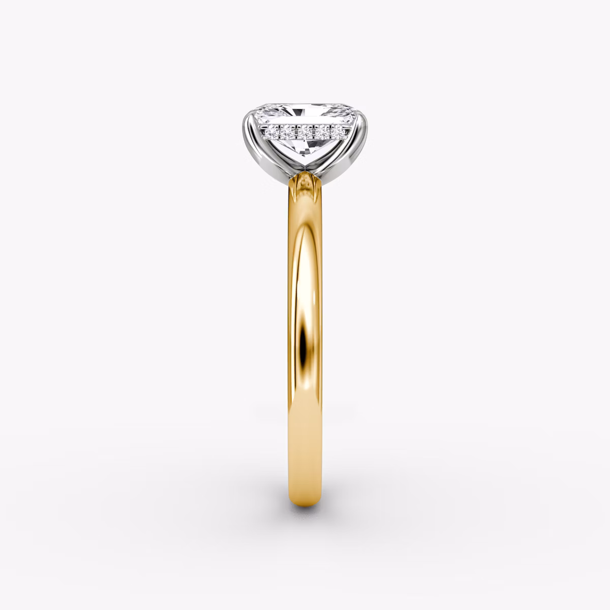 Anillo de compromiso Classic Hidden Halo | Radiante | 18k | Oro amarillo y platino | bandAccent: Simple | bandWidth: large | prongStyle: Simple | diamondOrientation: vertical | caratWeight: other