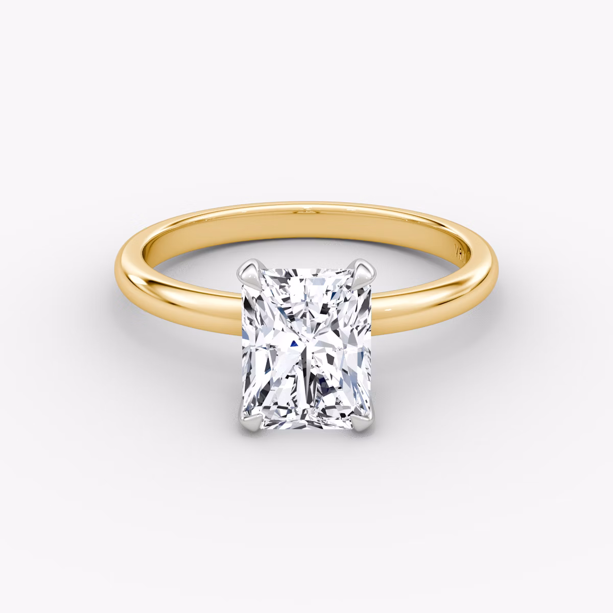 Anillo de compromiso Classic | Radiante | 18k | Oro amarillo y platino | bandAccent: Simple | bandWidth: large | diamondOrientation: vertical | caratWeight: other