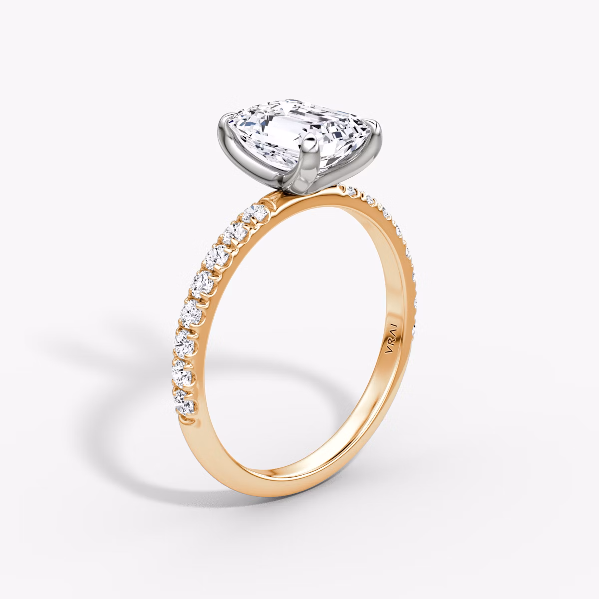Anillo de compromiso Classic | Esmeralda | 14k | Oro rosa y platino | bandAccent: Pavé | bandWidth: large | diamondOrientation: vertical | caratWeight: other