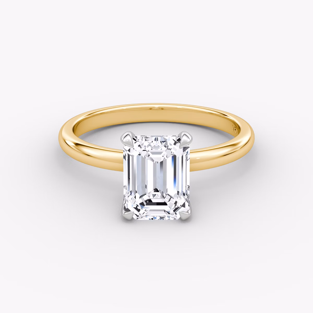Anillo de compromiso Classic | Esmeralda | 18k | Oro amarillo y platino | bandAccent: Simple | bandWidth: large | diamondOrientation: vertical | caratWeight: other