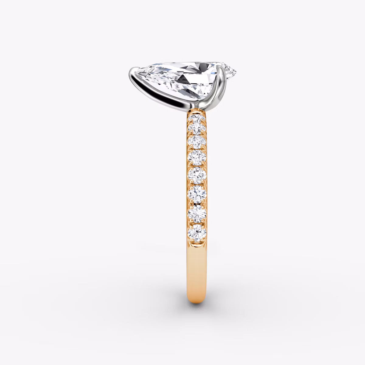 Anillo de compromiso Classic | Pera | 14k | Oro rosa y platino | bandAccent: Pavé | bandWidth: large | diamondOrientation: vertical | caratWeight: other