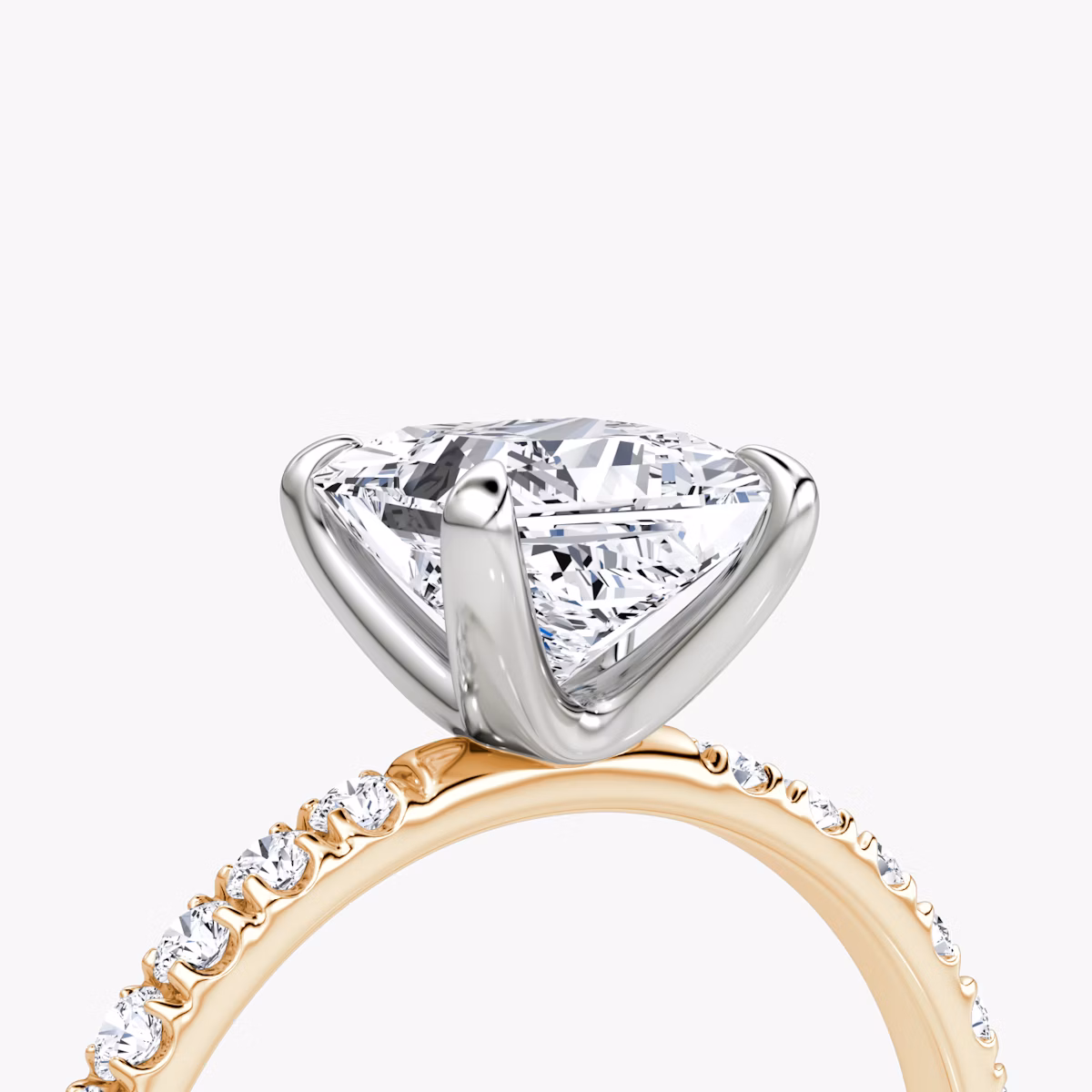 Anillo de compromiso Classic | Princesa | 14k | Oro rosa y platino | bandAccent: Pavé | bandWidth: large | diamondOrientation: vertical | caratWeight: other