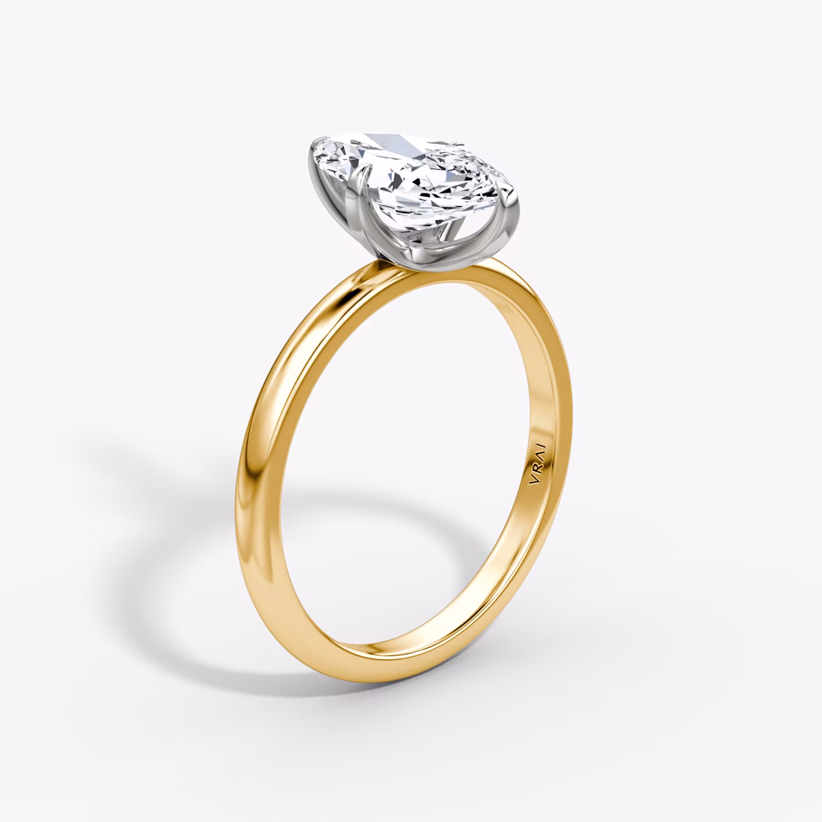 Anillo de compromiso Classic | Marquise | 18k | Oro amarillo y platino | bandAccent: Simple | bandWidth: large | diamondOrientation: vertical | caratWeight: other