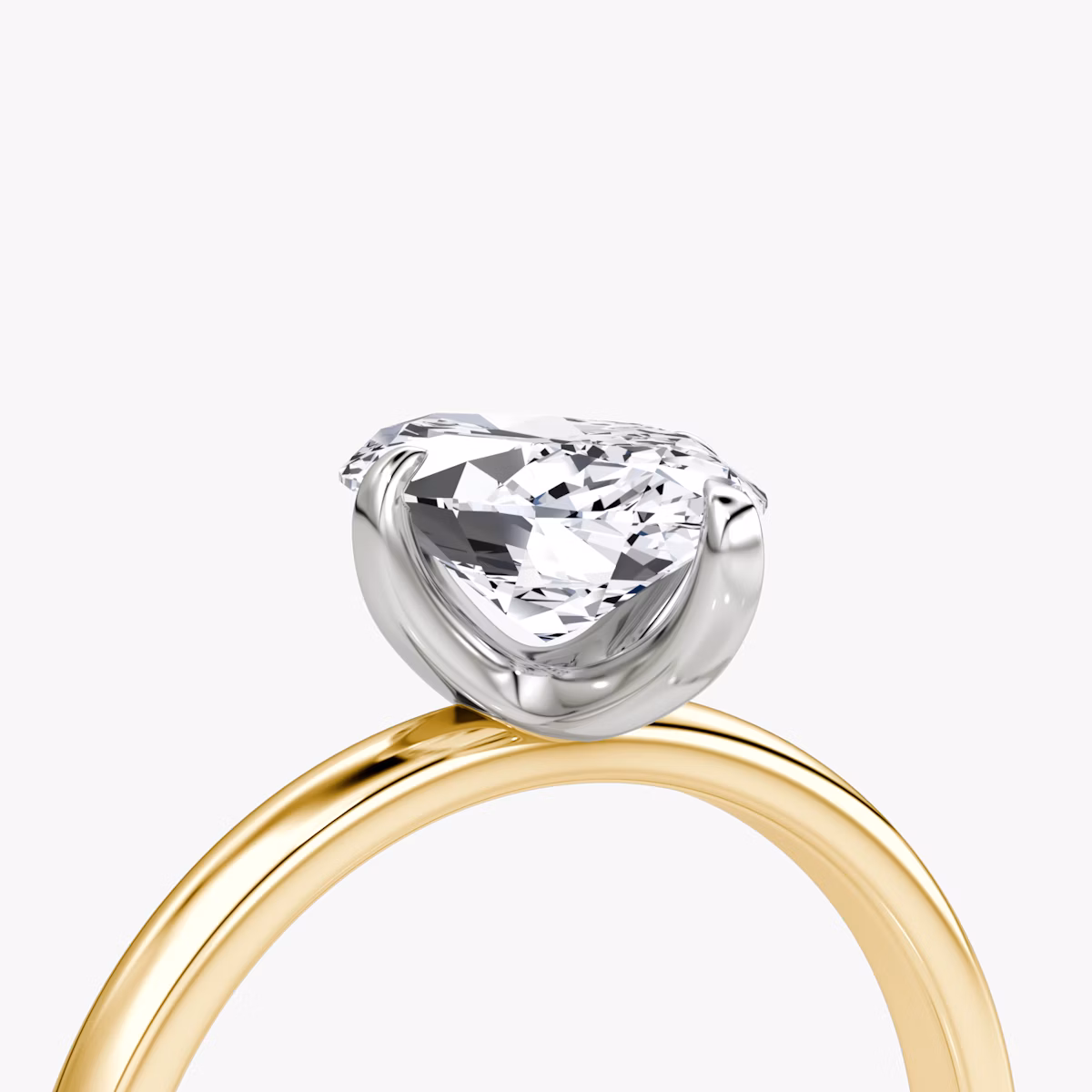 Anillo de compromiso Classic | Marquise | 18k | Oro amarillo y platino | bandAccent: Simple | bandWidth: large | diamondOrientation: vertical | caratWeight: other