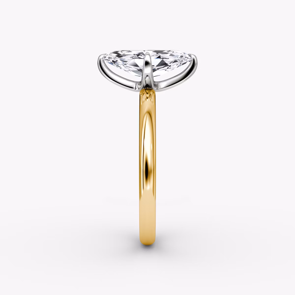 Anillo de compromiso Classic | Marquise | 18k | Oro amarillo y platino | bandAccent: Simple | bandWidth: large | diamondOrientation: vertical | caratWeight: other