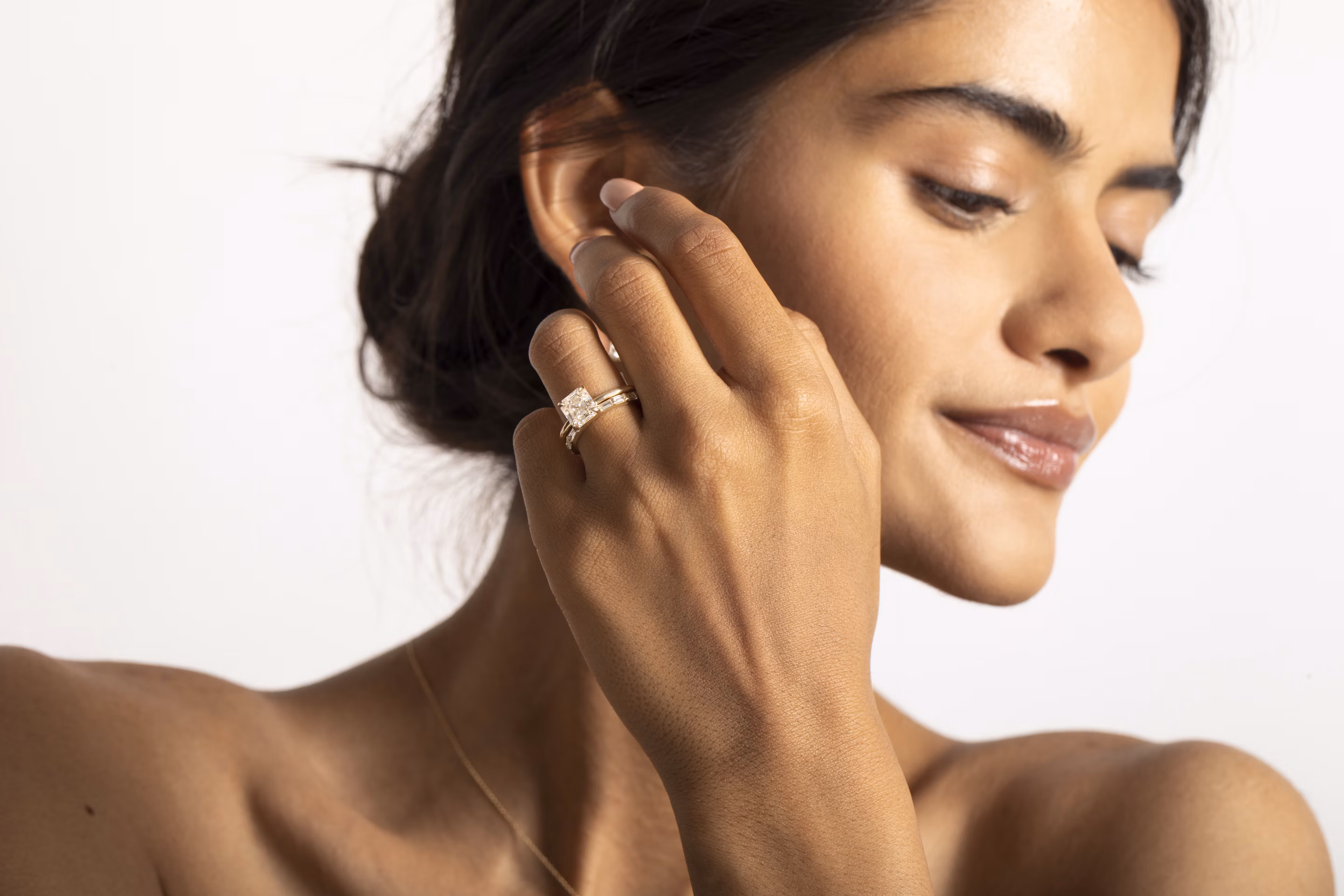 How to Wear an Engagement Ring & Wedding Band Together