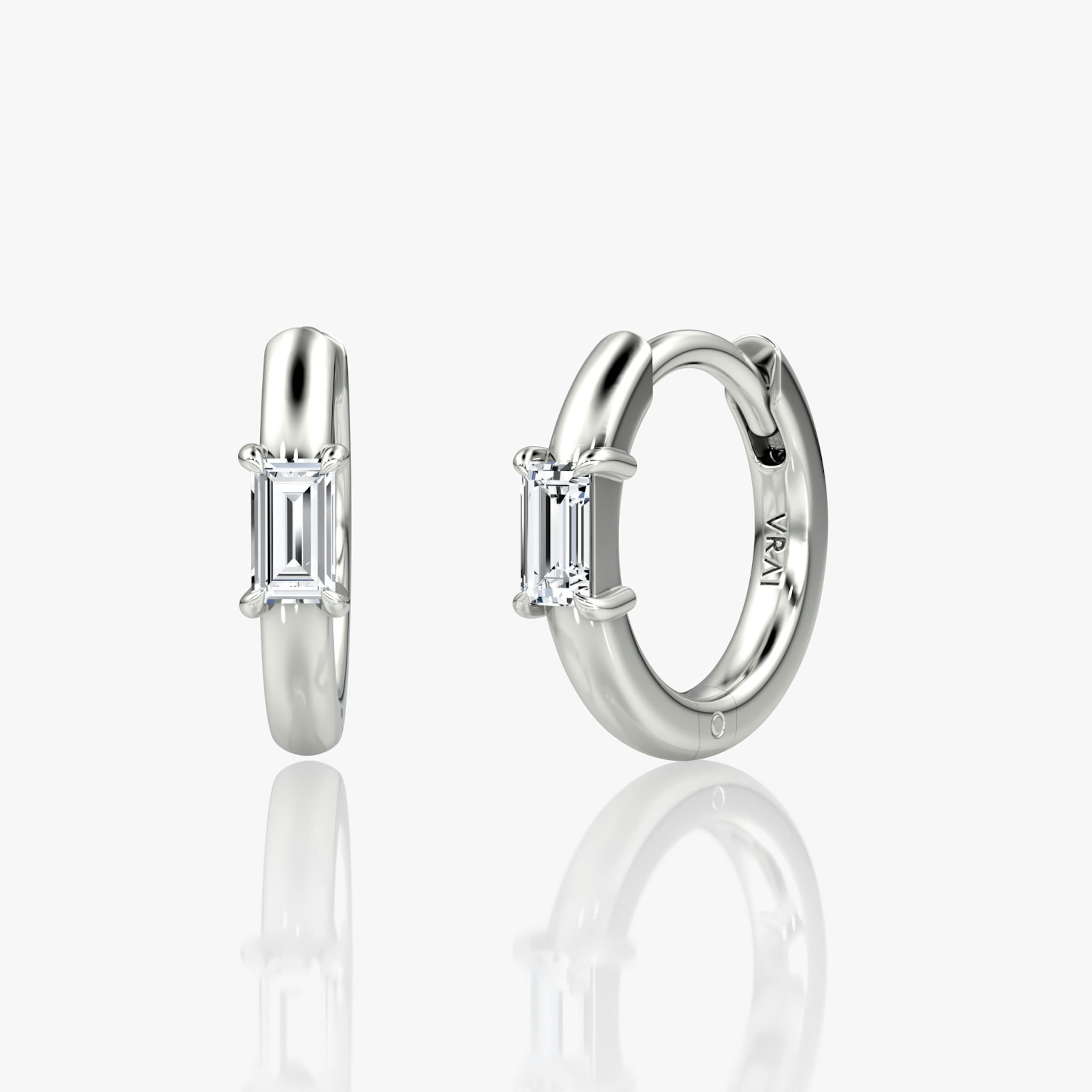 Solitaire Huggie Hoop | Baguette | 14k | White Gold