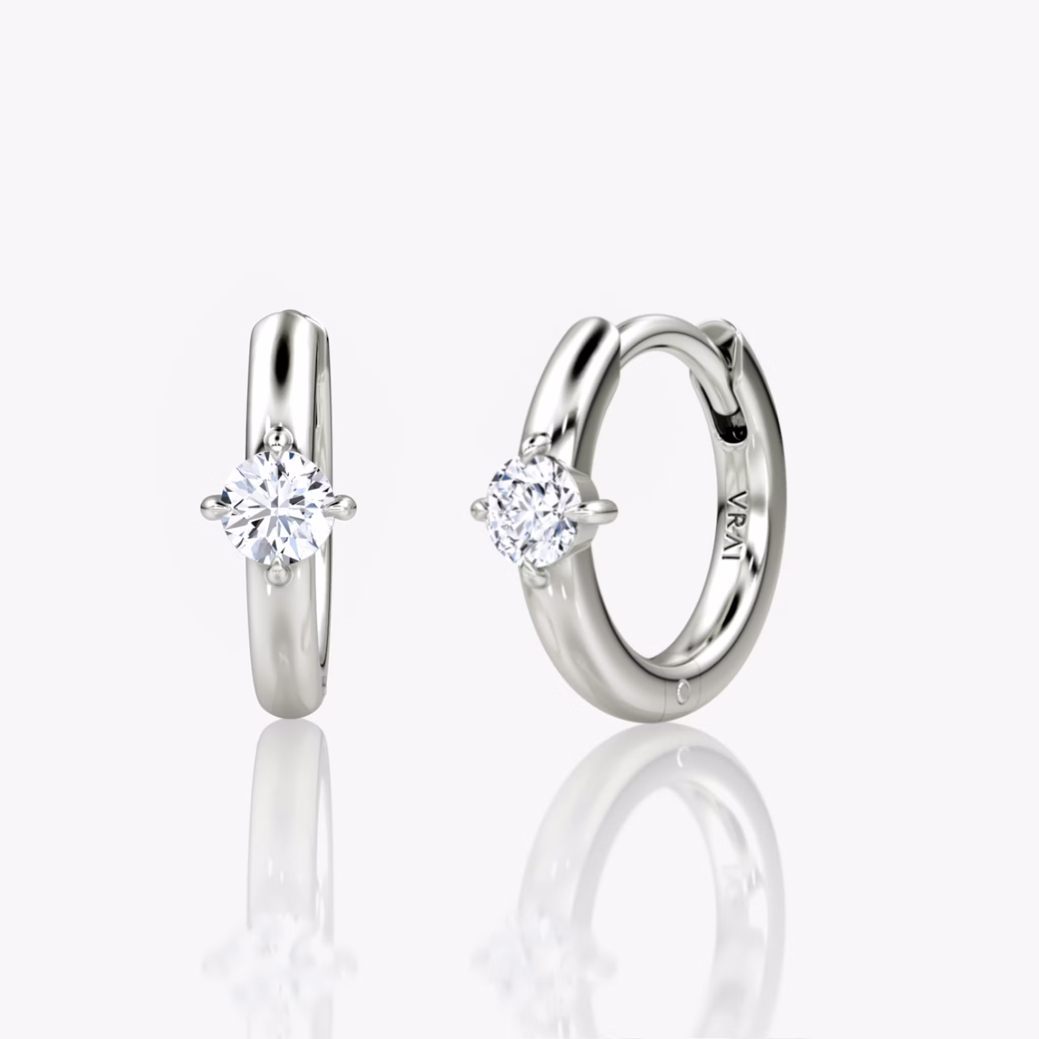 Créole Solitaire Huggie Rond Brillant | White Gold