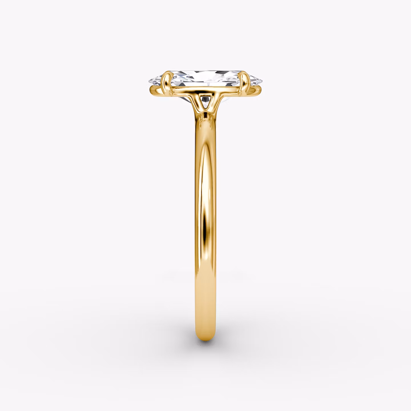 The Signature | Moval | 18k | Yellow Gold | bandAccent: Plain | bandWidth: standard | excludeFromFeed: null | hiddenHalo: no | diamondOrientation: vertical | caratWeight: other