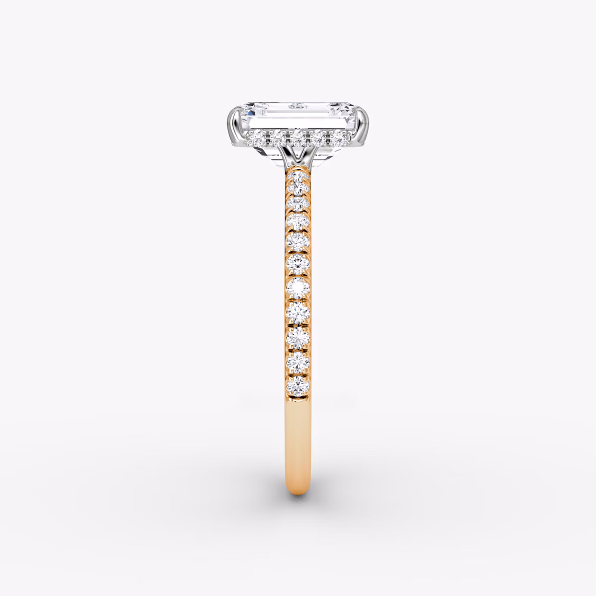 Signature | Emerald | 14k | Roségold und Platin | bandAccent: Mit Pavé-Besatz | bandWidth: standard | hiddenHalo: yes | diamondOrientation: vertical | caratWeight: other
