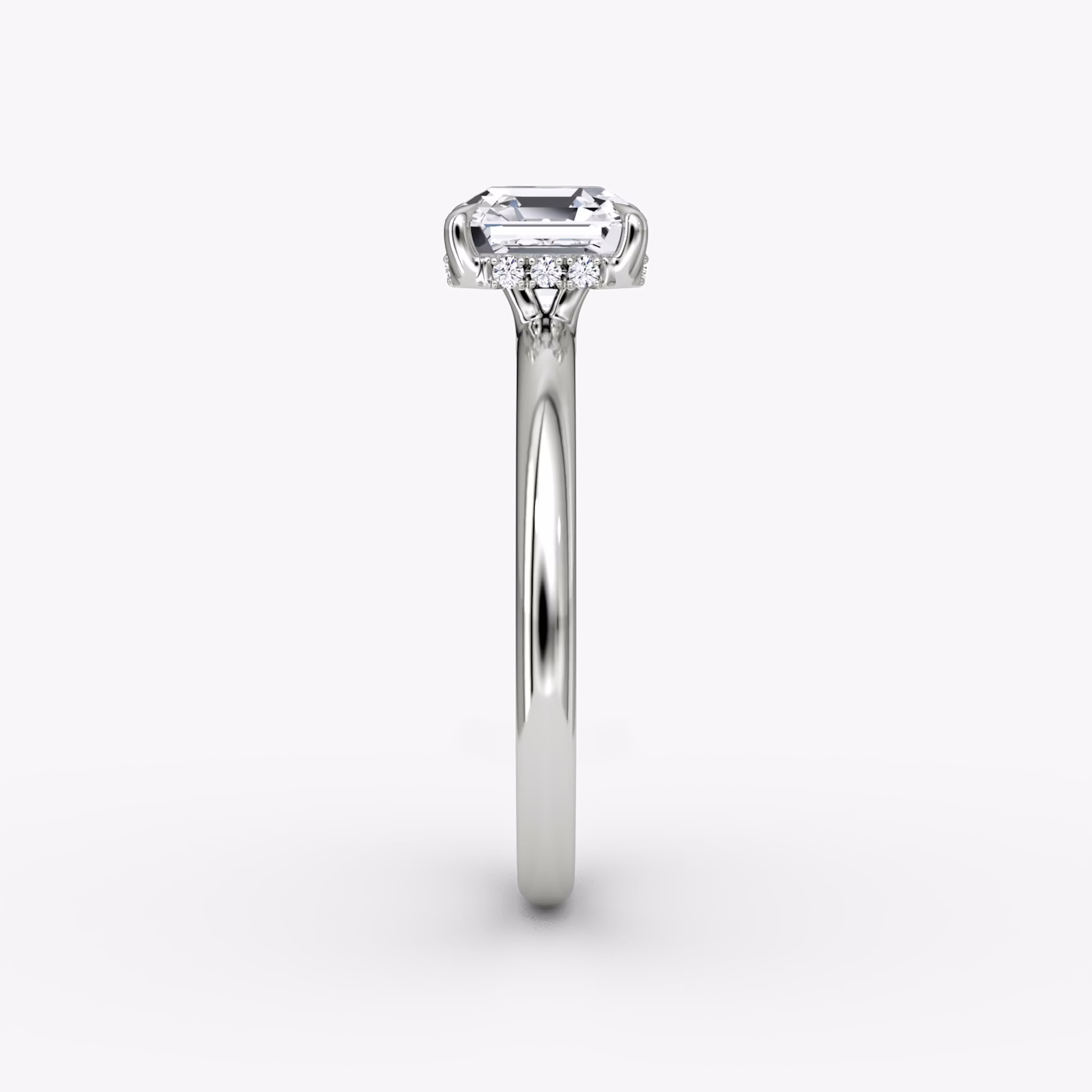 The Signature | Asscher | 18k | White Gold | bandAccent: Plain | bandWidth: large | hiddenHalo: yes | diamondOrientation: vertical | caratWeight: other
