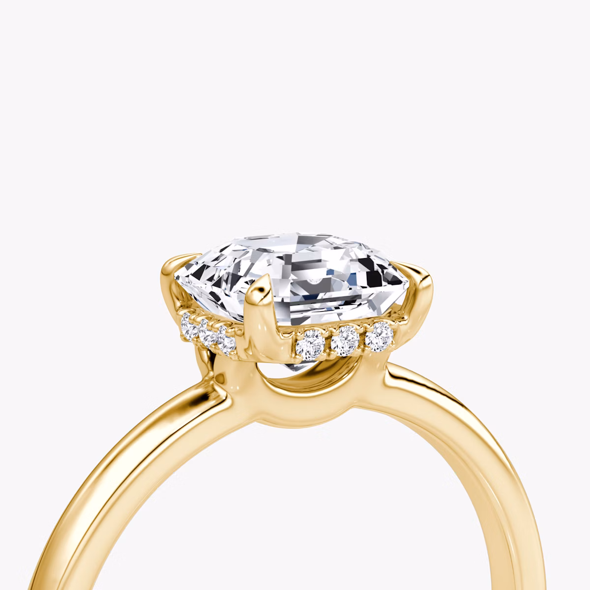 The Signature | Asscher | 18k | Yellow Gold | bandAccent: Plain | bandWidth: large | hiddenHalo: yes | diamondOrientation: vertical | caratWeight: other