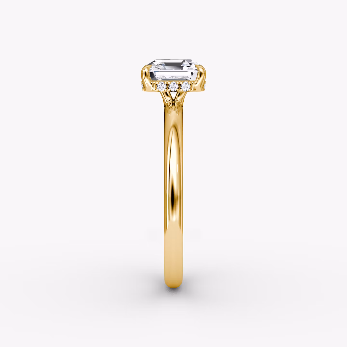 The Signature | Asscher | 18k | Yellow Gold | bandAccent: Plain | bandWidth: large | hiddenHalo: yes | diamondOrientation: vertical | caratWeight: other