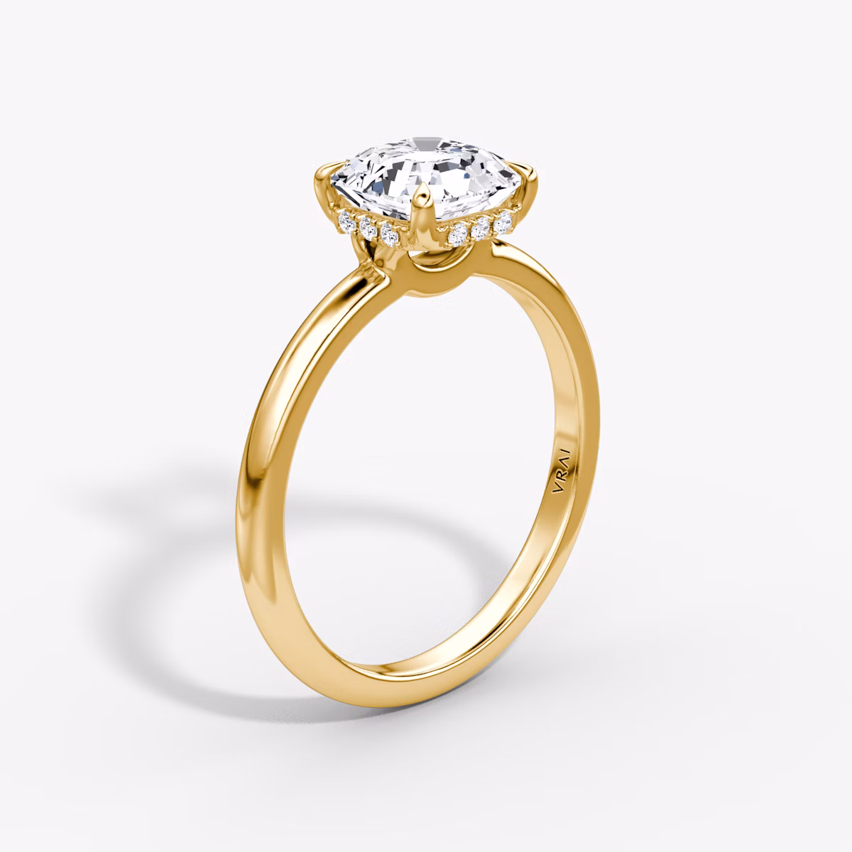 The Signature | Asscher | 18k | Yellow Gold | bandAccent: Plain | bandWidth: large | hiddenHalo: yes | diamondOrientation: vertical | caratWeight: other