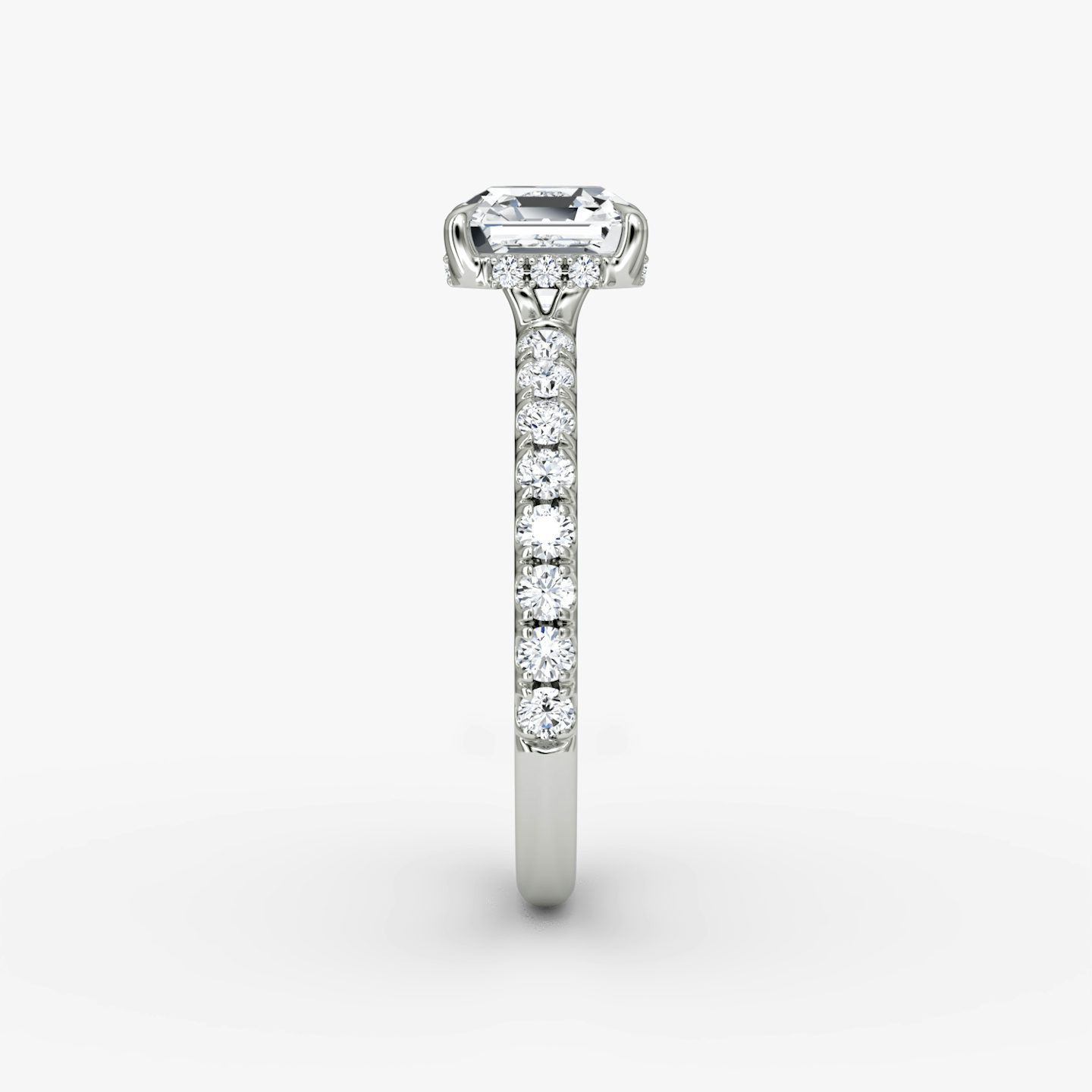 The Signature | Asscher | 18k | White Gold | bandAccent: Pavé | bandWidth: large | hiddenHalo: yes | diamondOrientation: vertical | caratWeight: other