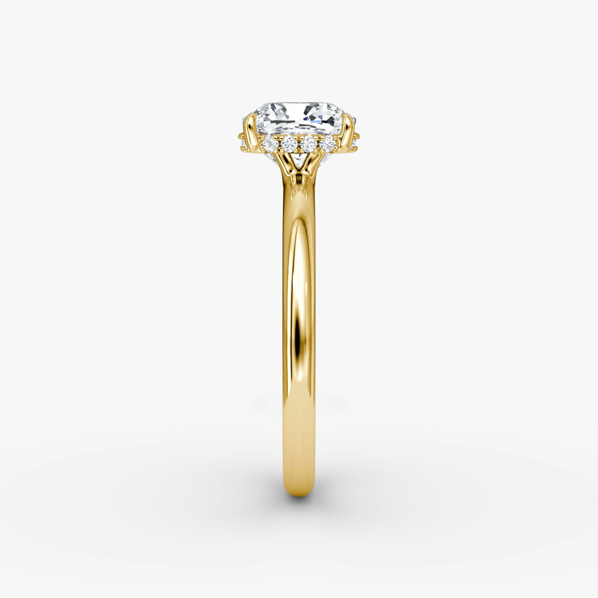 The Signature | Cushion | 18k | Yellow Gold | bandAccent: Plain | bandWidth: large | hiddenHalo: yes | diamondOrientation: vertical | caratWeight: other
