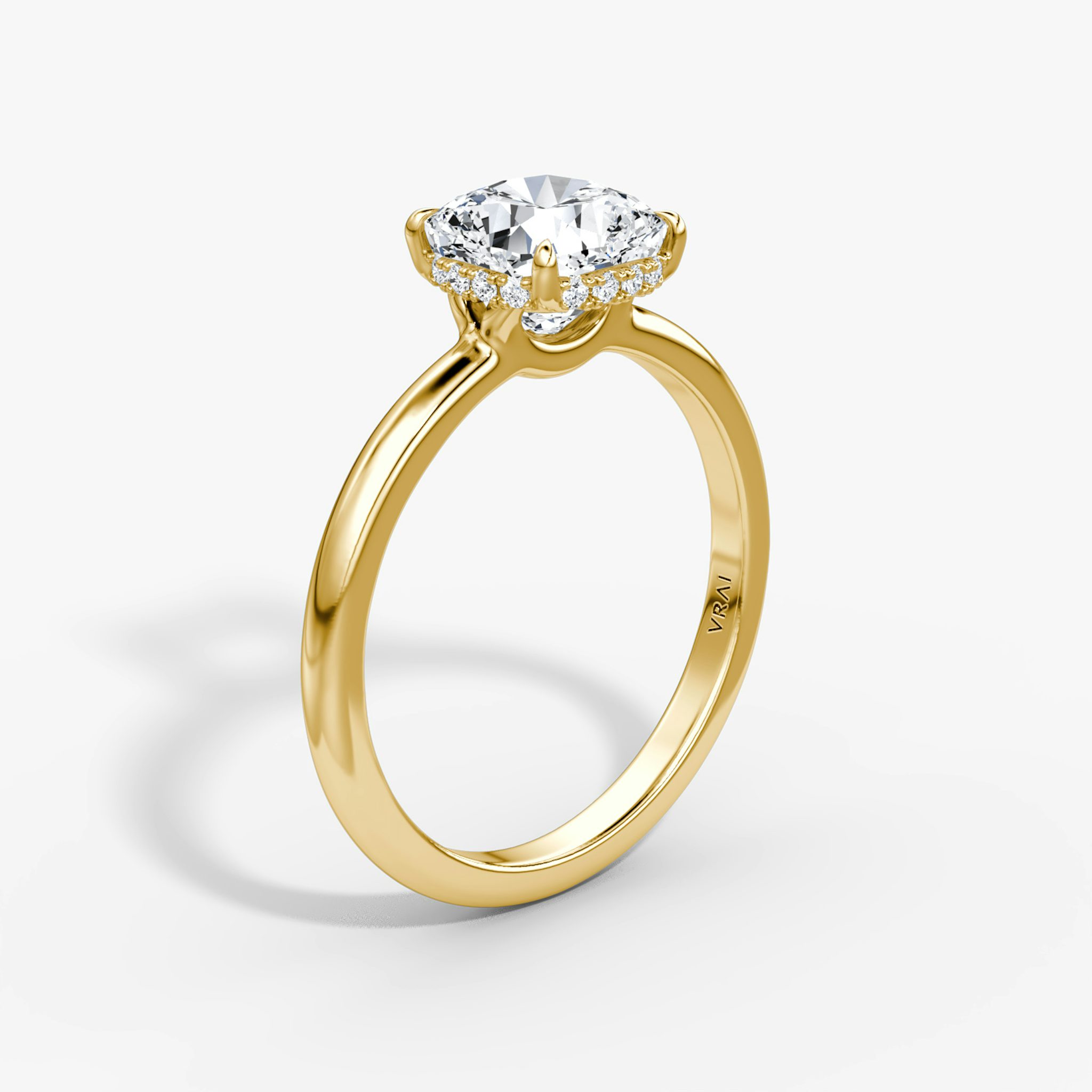 The Signature | Cushion | 18k | Yellow Gold | bandAccent: Plain | bandWidth: large | hiddenHalo: yes | diamondOrientation: vertical | caratWeight: other