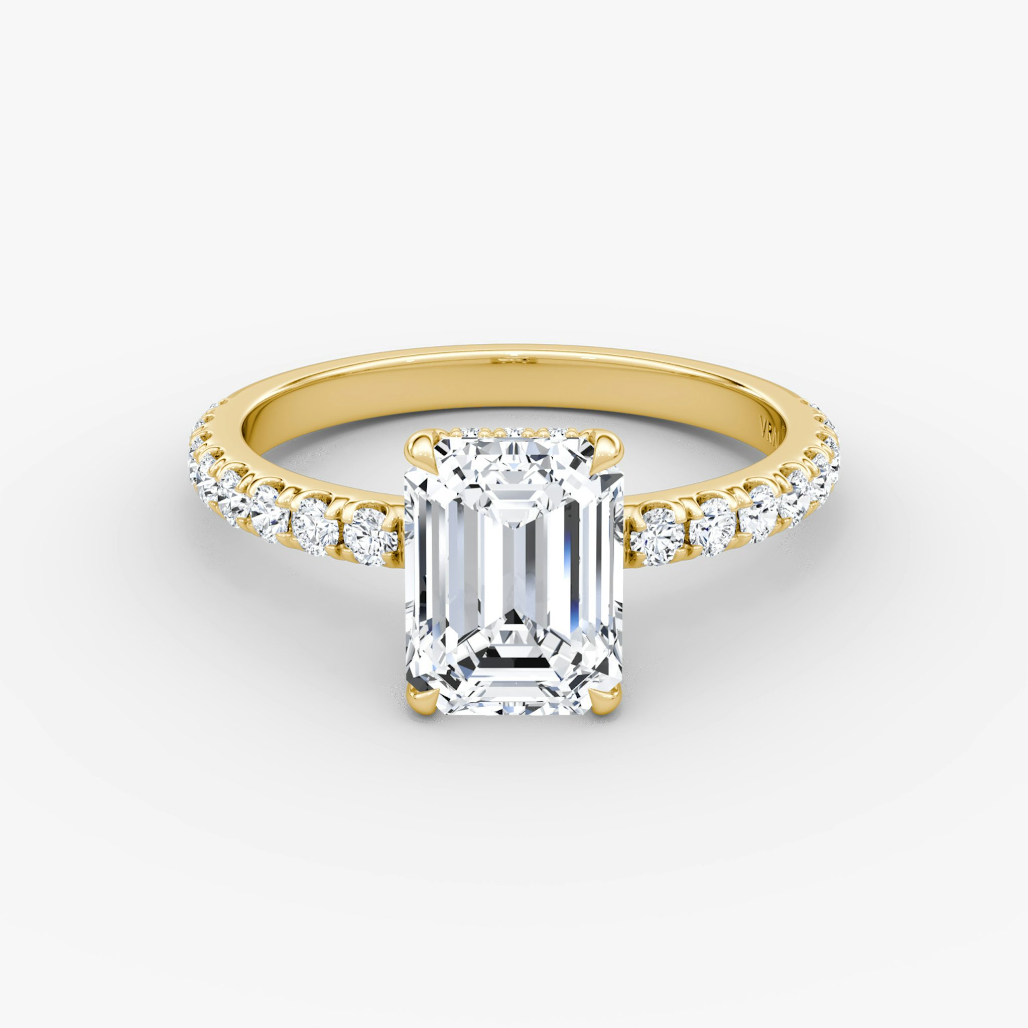 The Signature | Emerald | 18k | Yellow Gold | bandAccent: Pavé | bandWidth: large | hiddenHalo: yes | diamondOrientation: vertical | caratWeight: other