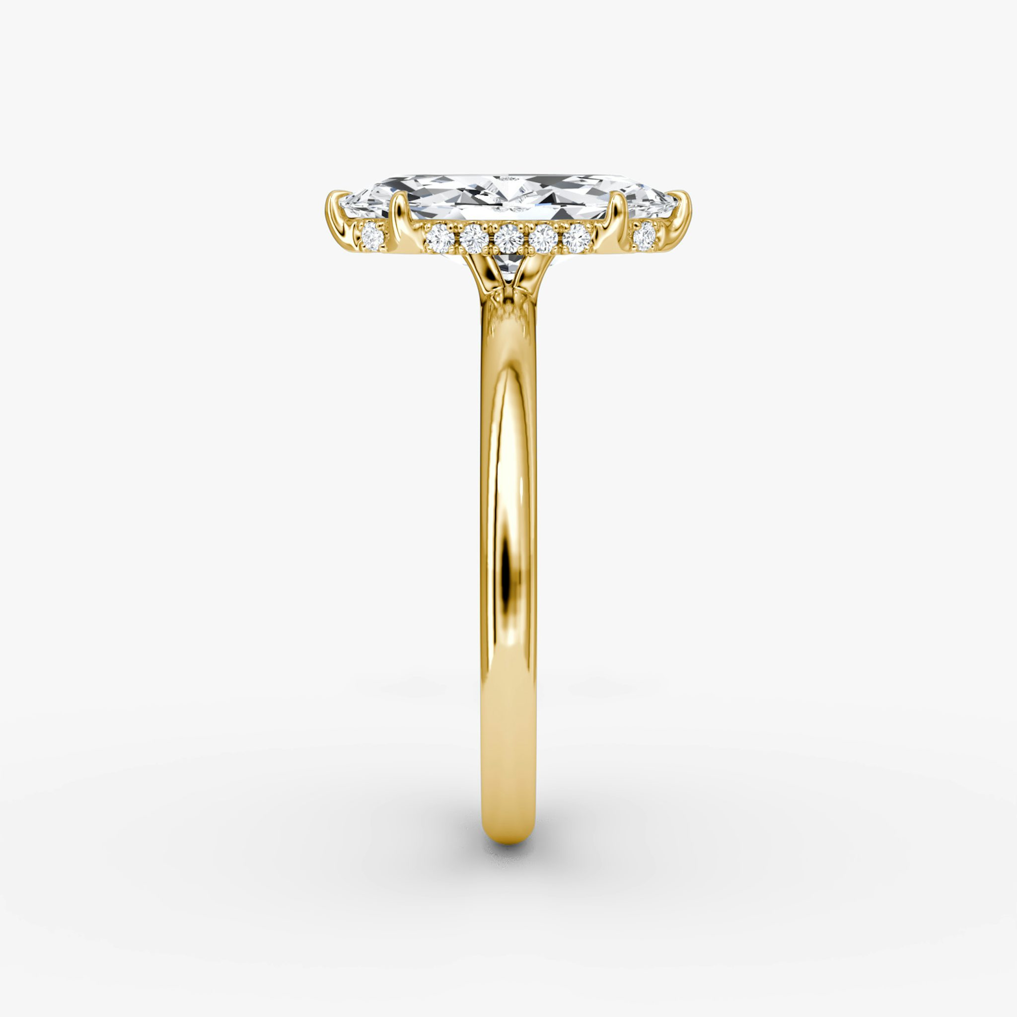 The Signature | Marquise | 18k | Yellow Gold | bandAccent: Plain | bandWidth: large | hiddenHalo: yes | diamondOrientation: vertical | caratWeight: other